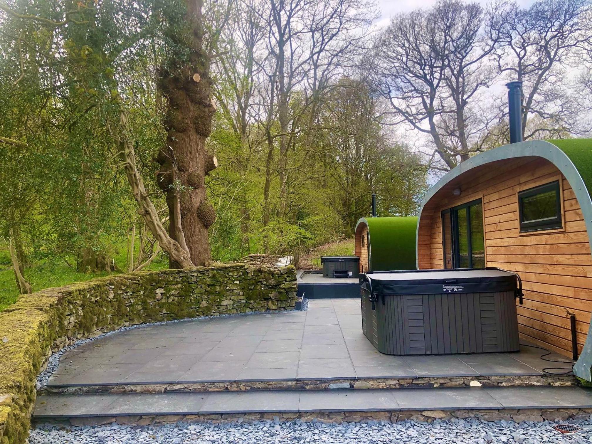 Cabin with Hot Tub photo 2