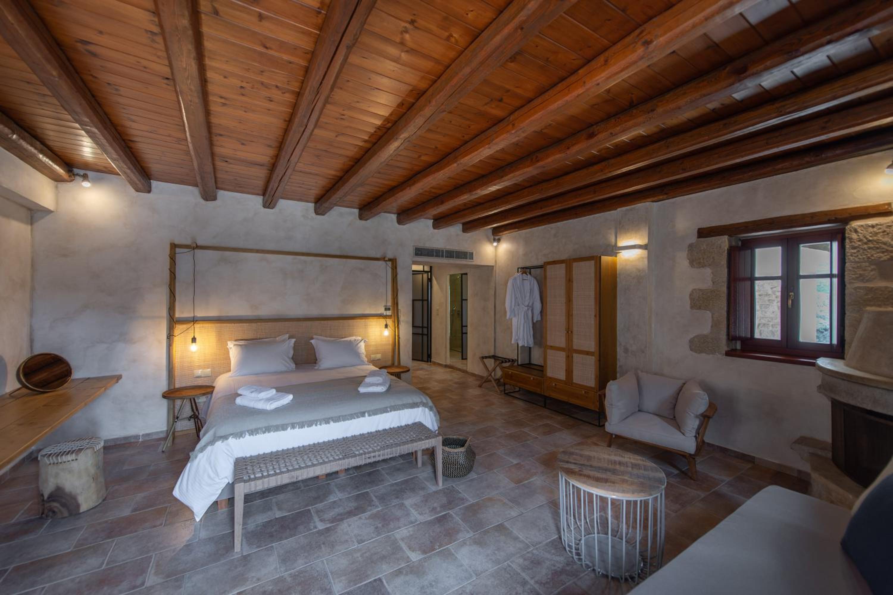 Grand Suite with Sea View - Photo 2