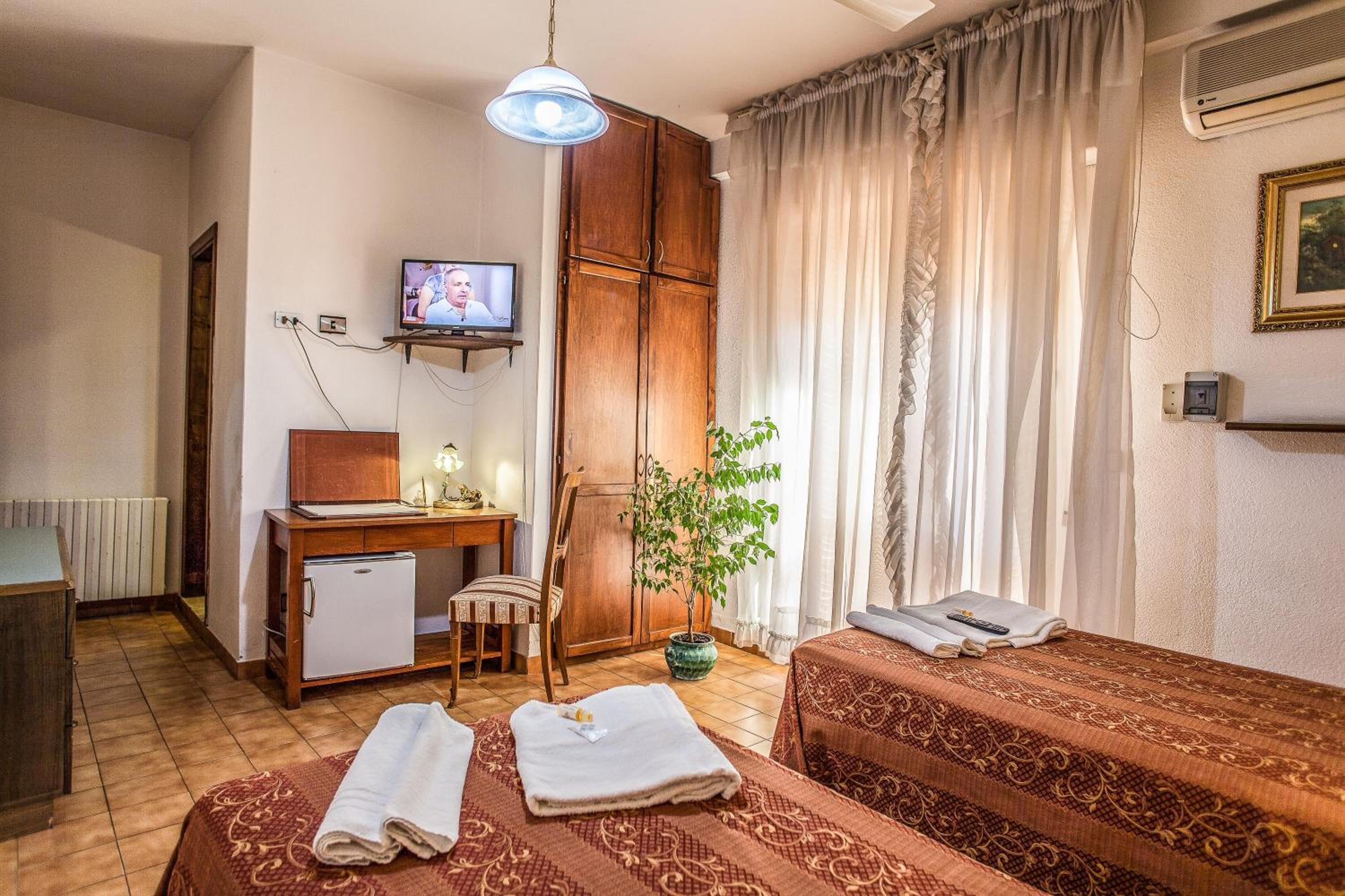 Twin Room with Garden View photo 1