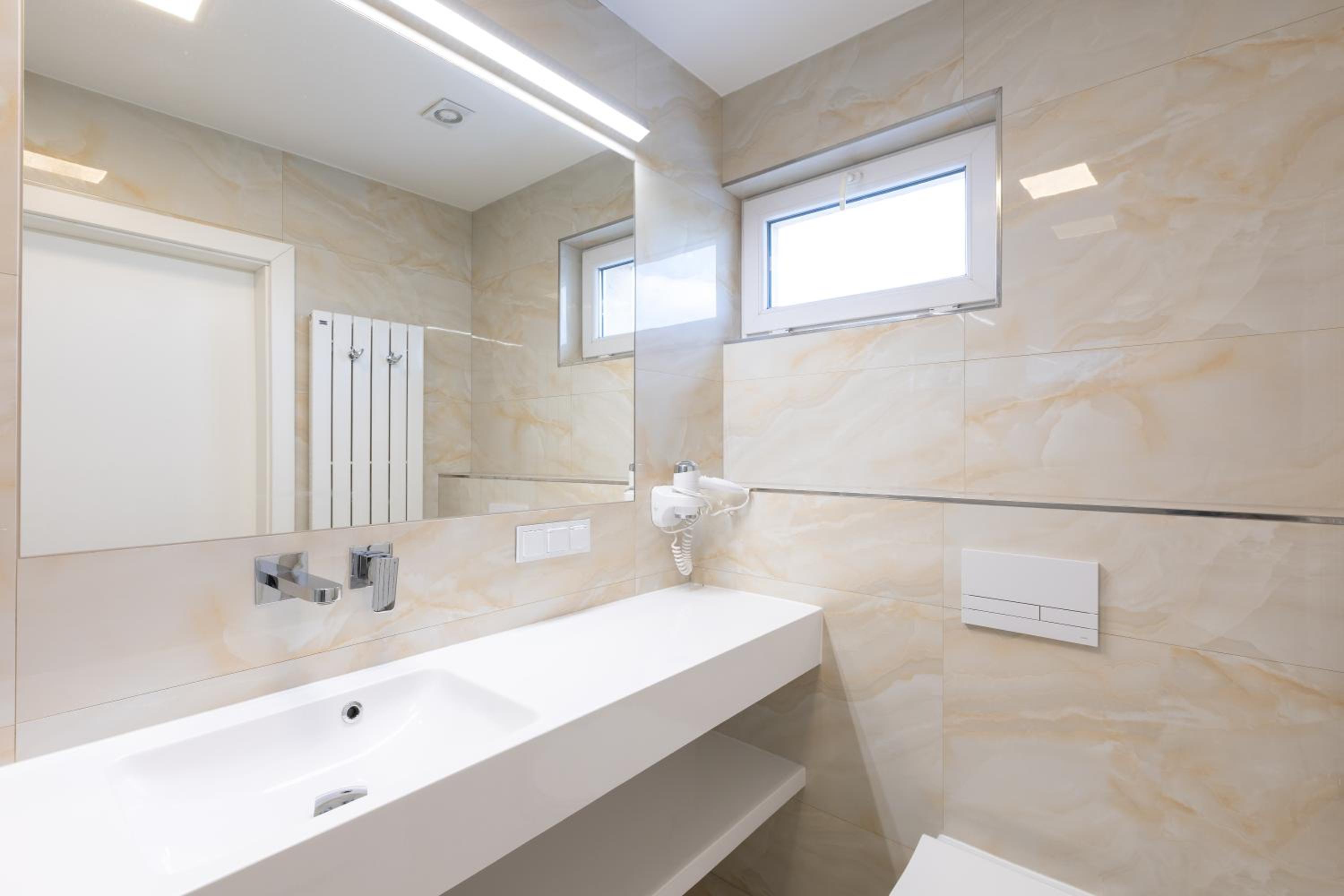 Standard Triple Room - Photo 2
