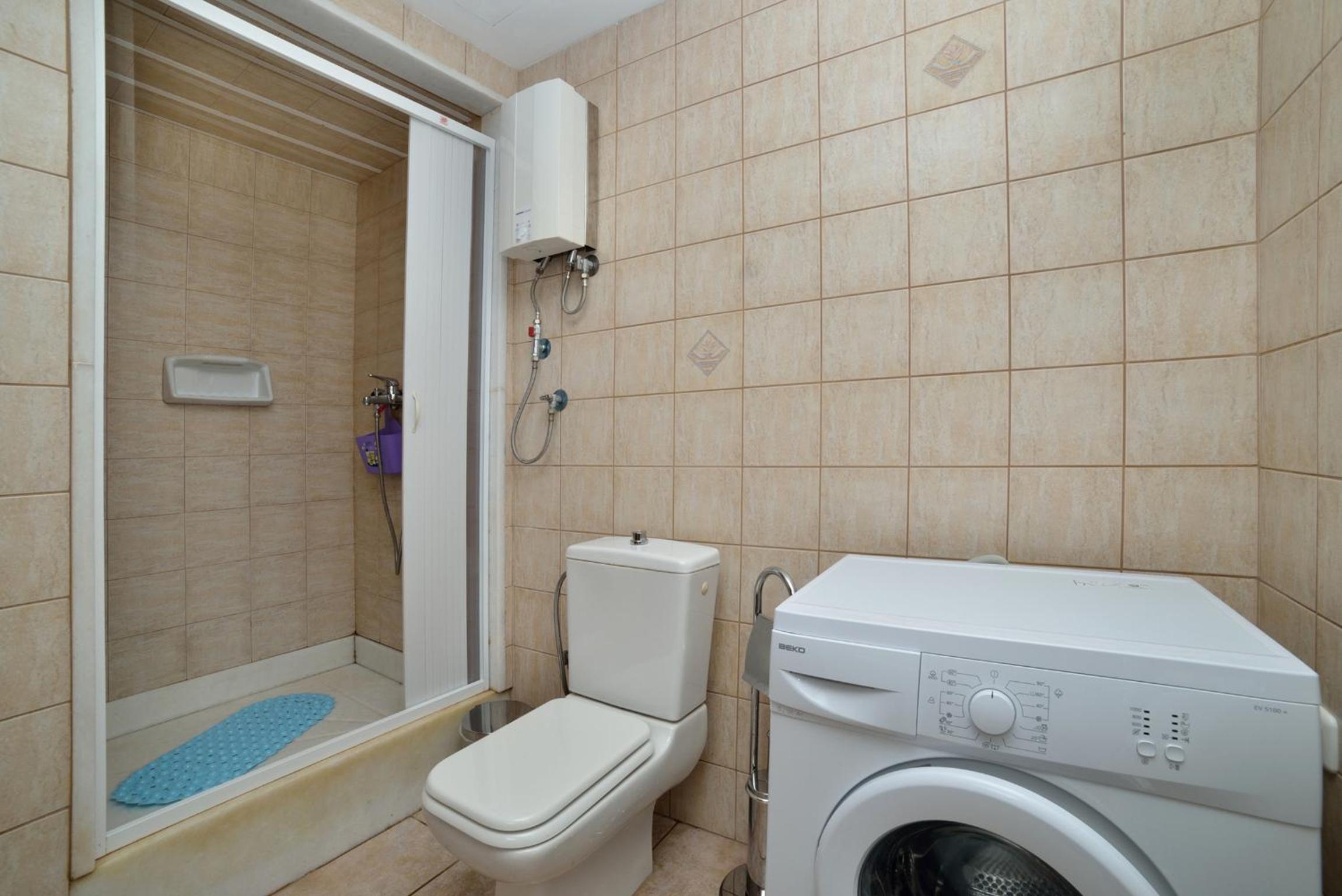 Two-Bedroom Apartment with Sea View - Photo 81