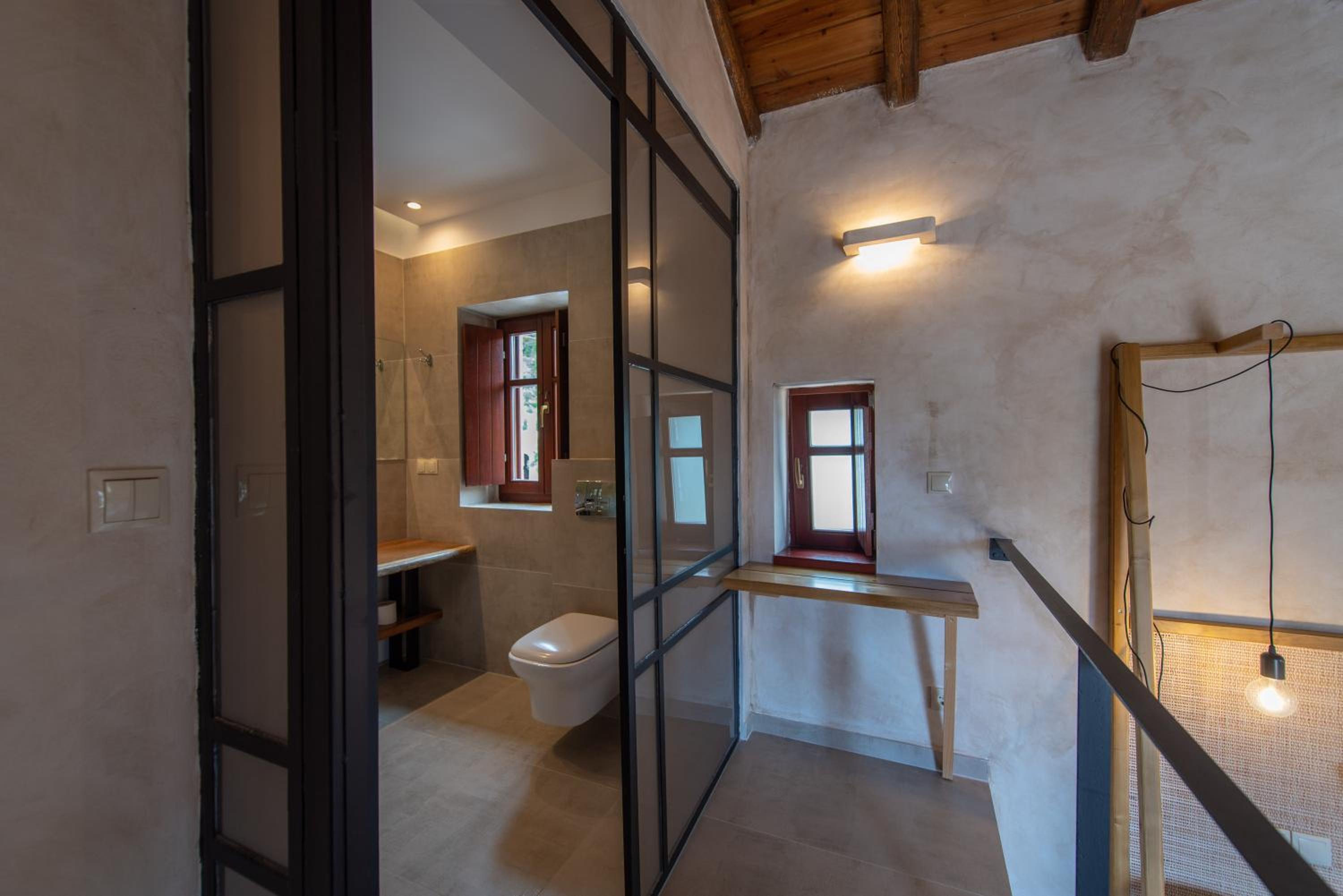 Suite with Sea View - Photo 4
