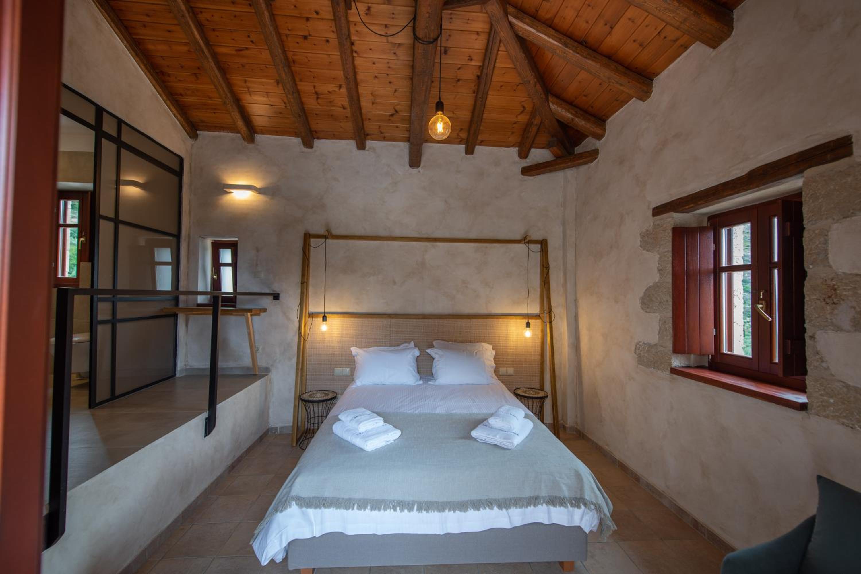 Suite with Sea View - Photo 3