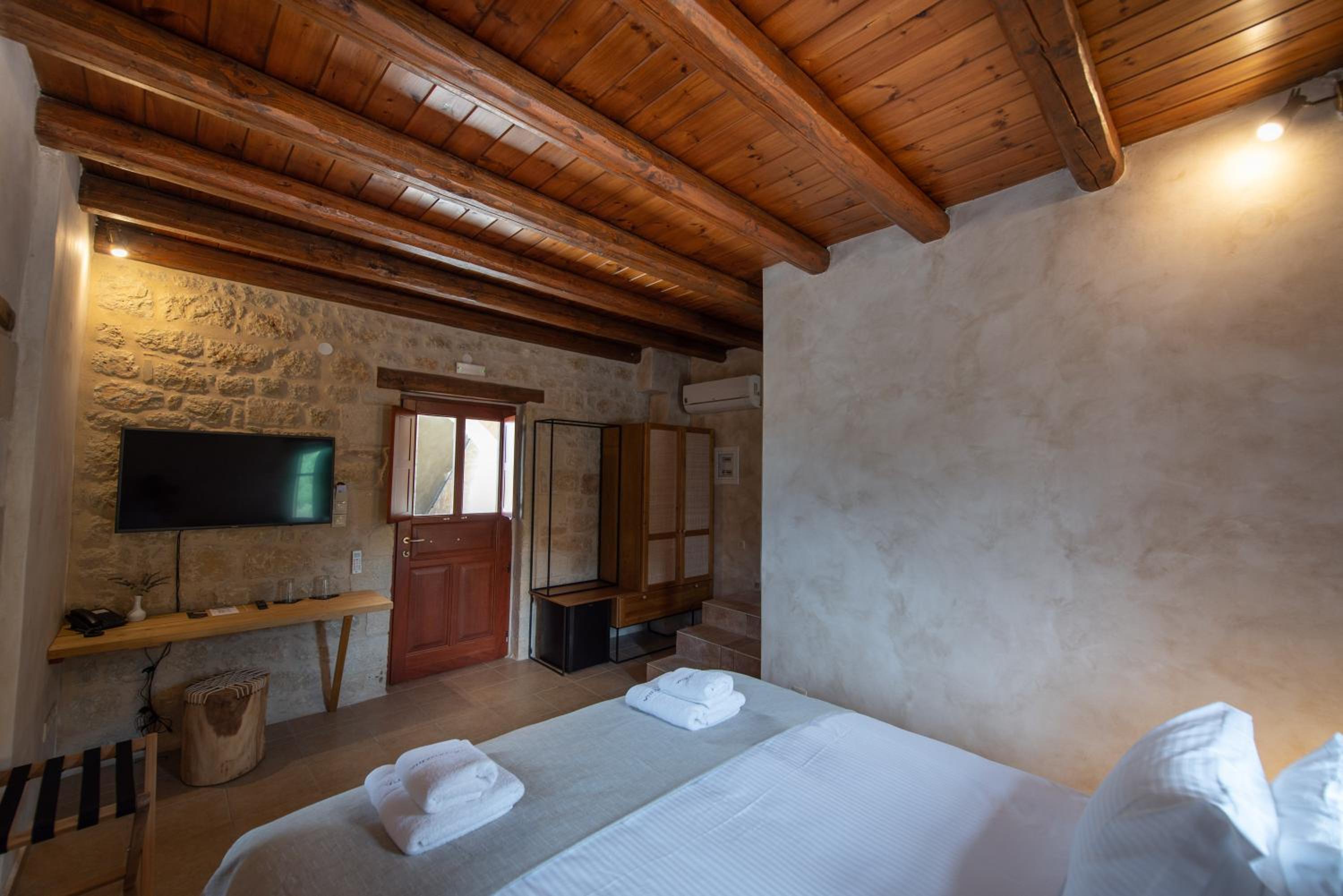 Suite with Sea View - Photo 13