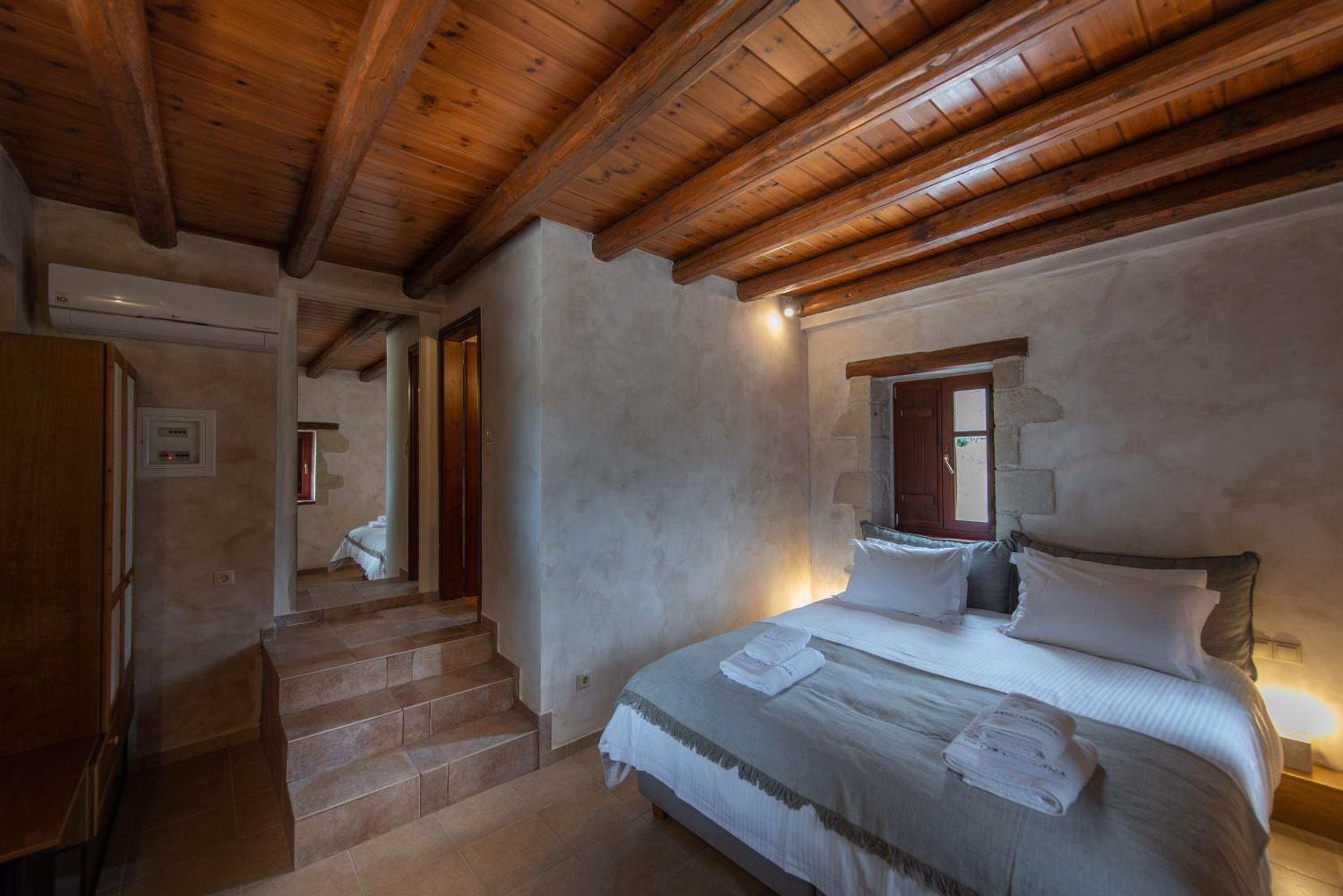 Suite with Sea View - Photo 11