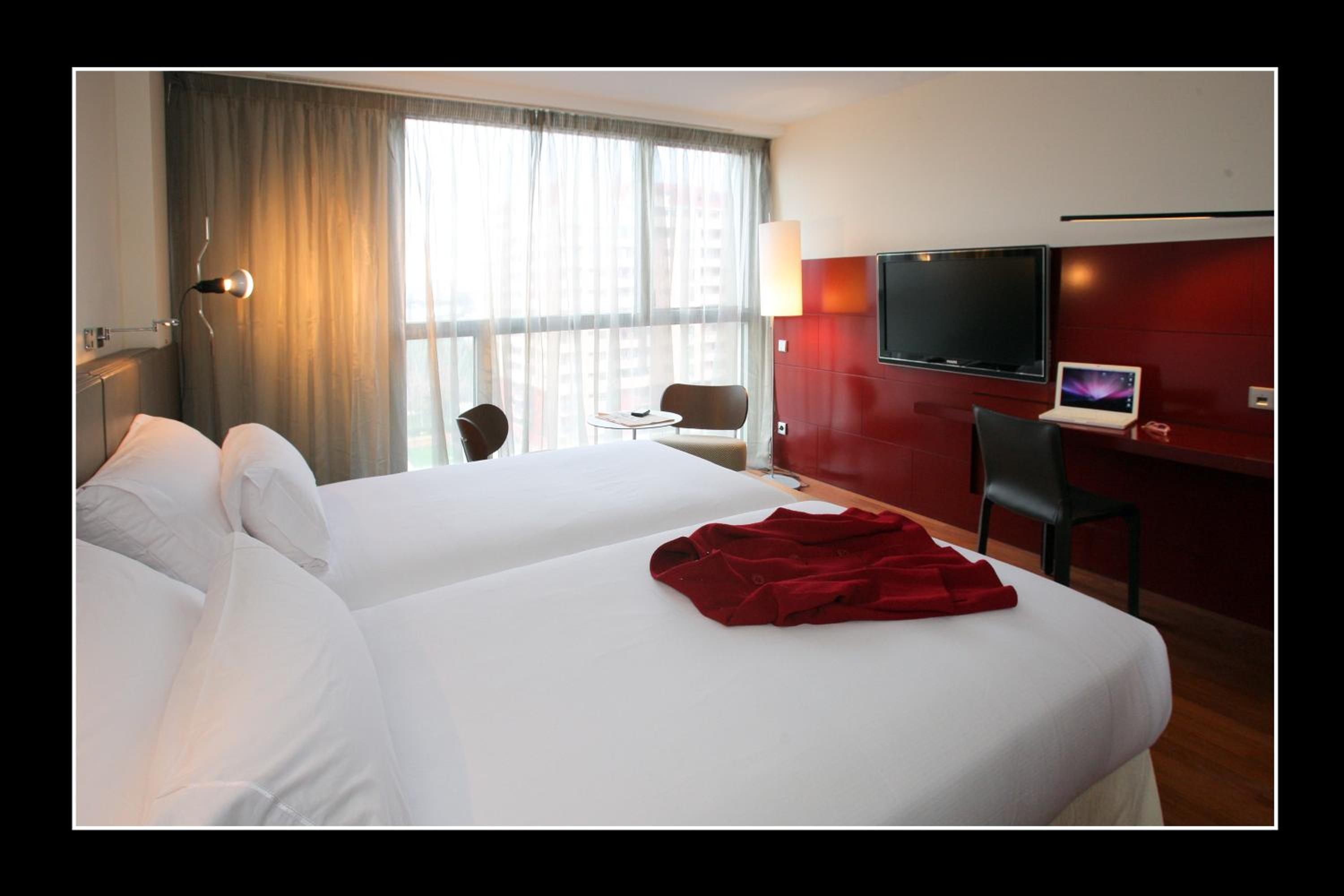 Double or Twin Room - Photo 3