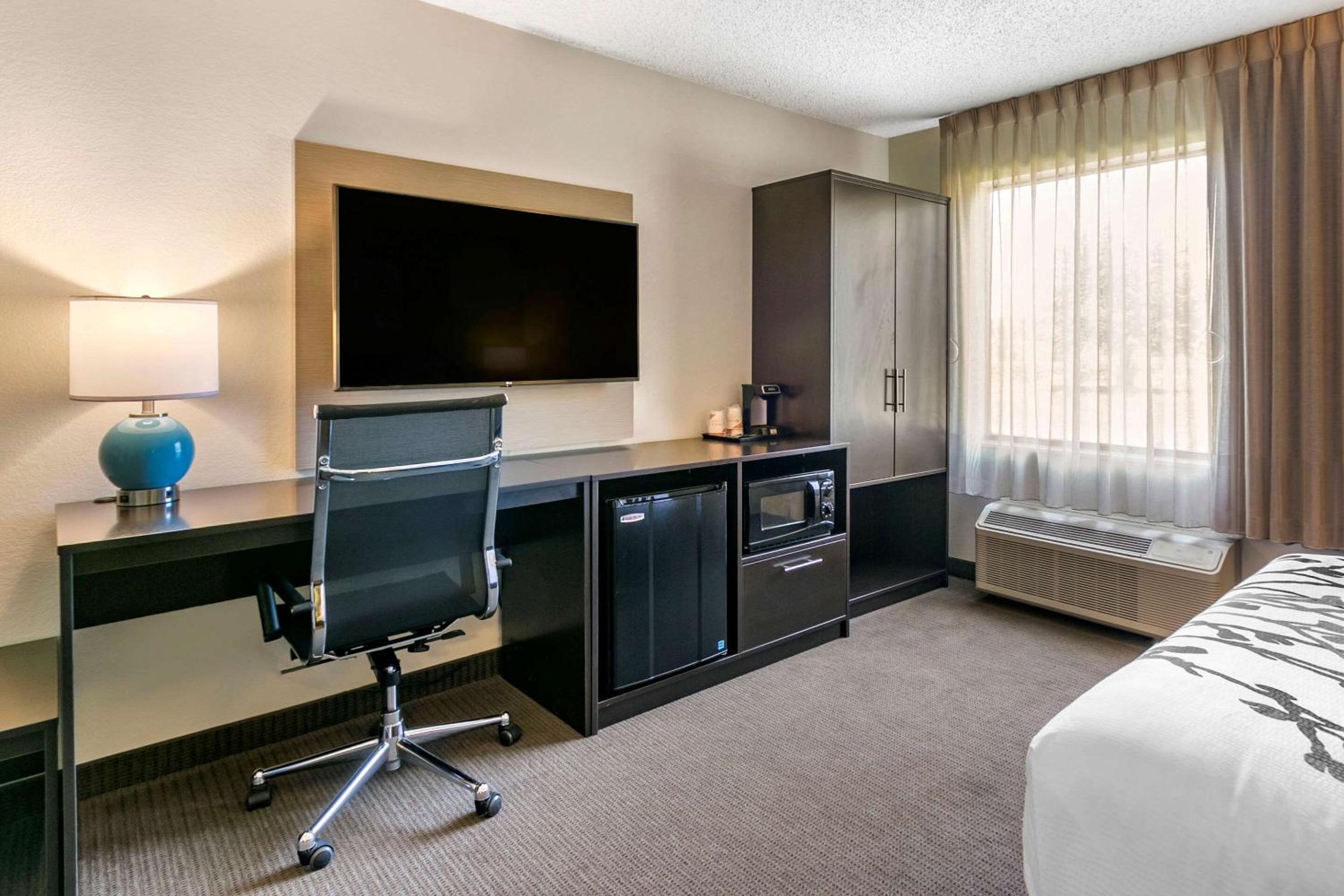 Queen Room - Disability Access/Non-Smoking - Photo 3