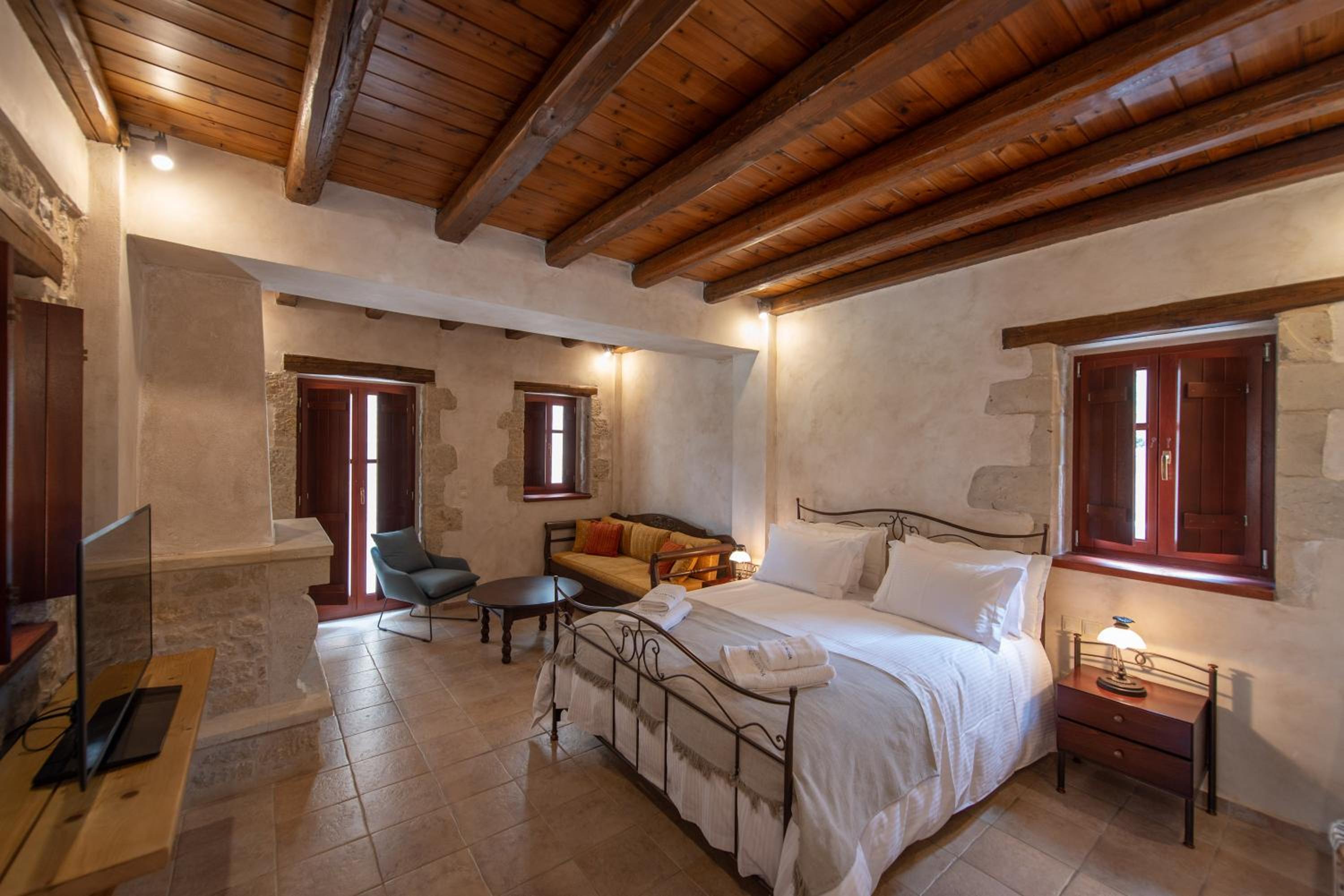 Junior Suite with Terrace and Garden View photo 1