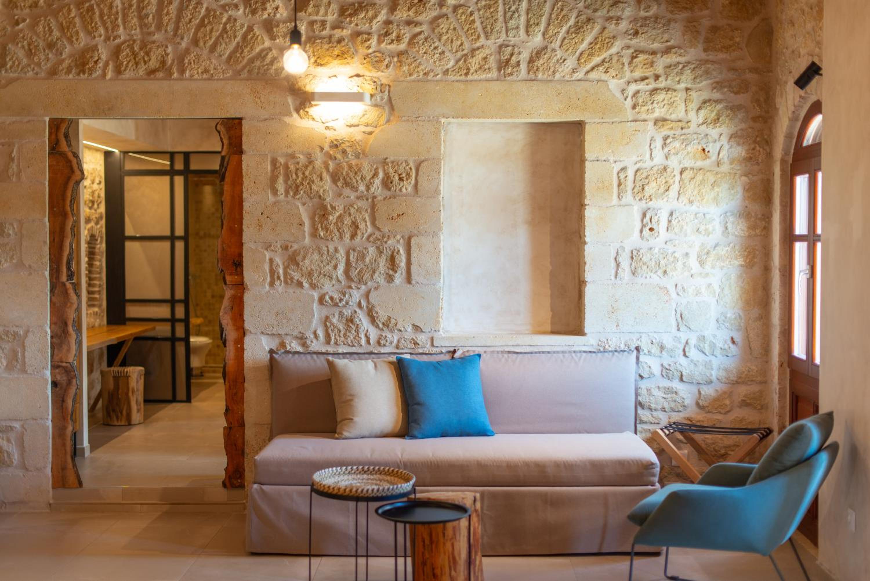 Grand Suite with Sea View - Photo 21
