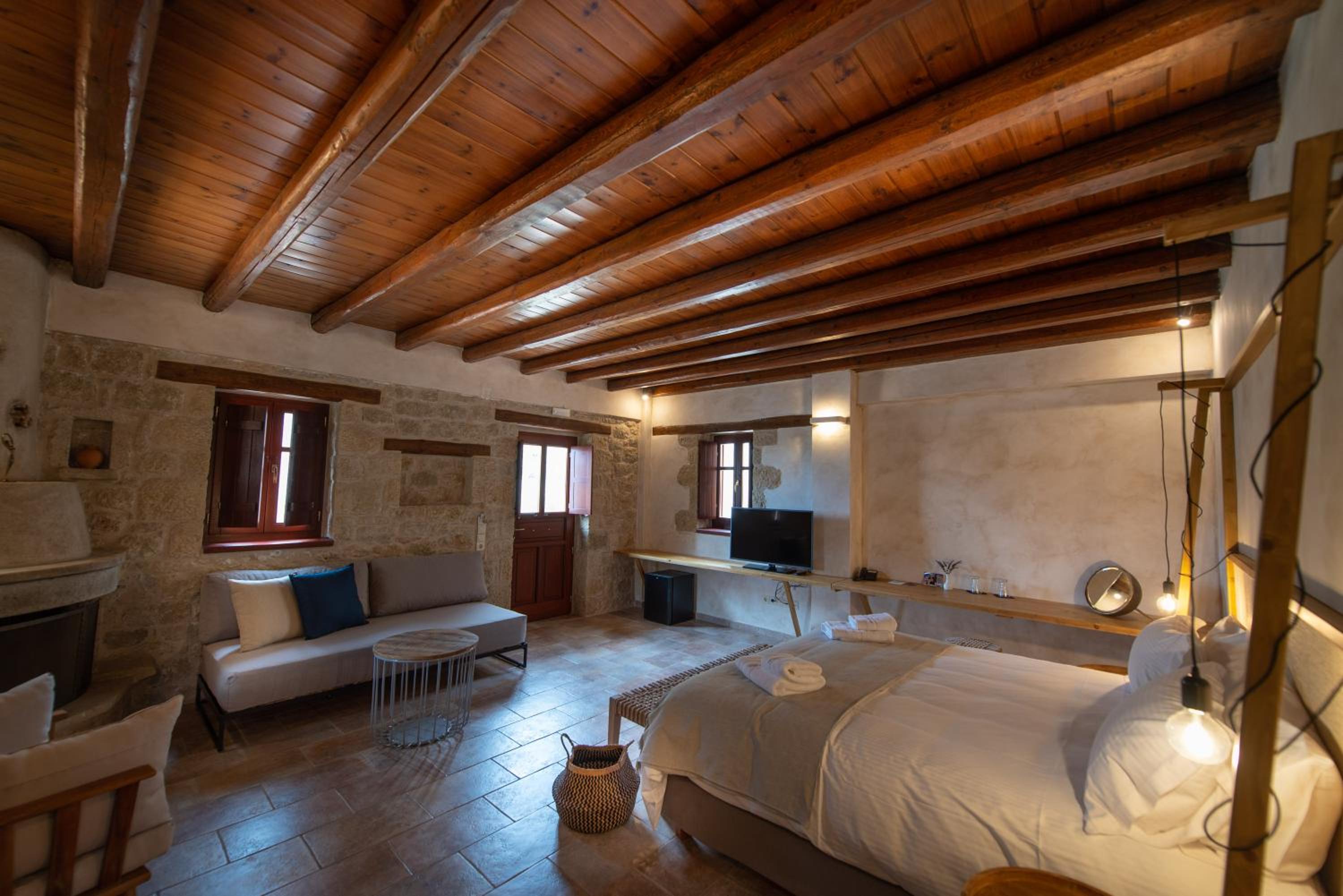 Grand Suite with Sea View - Photo 5