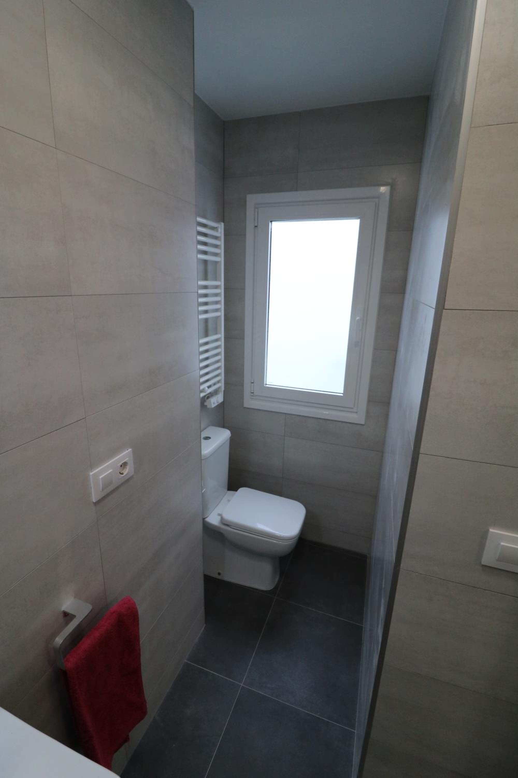 Three-Bedroom Apartment - Photo 21