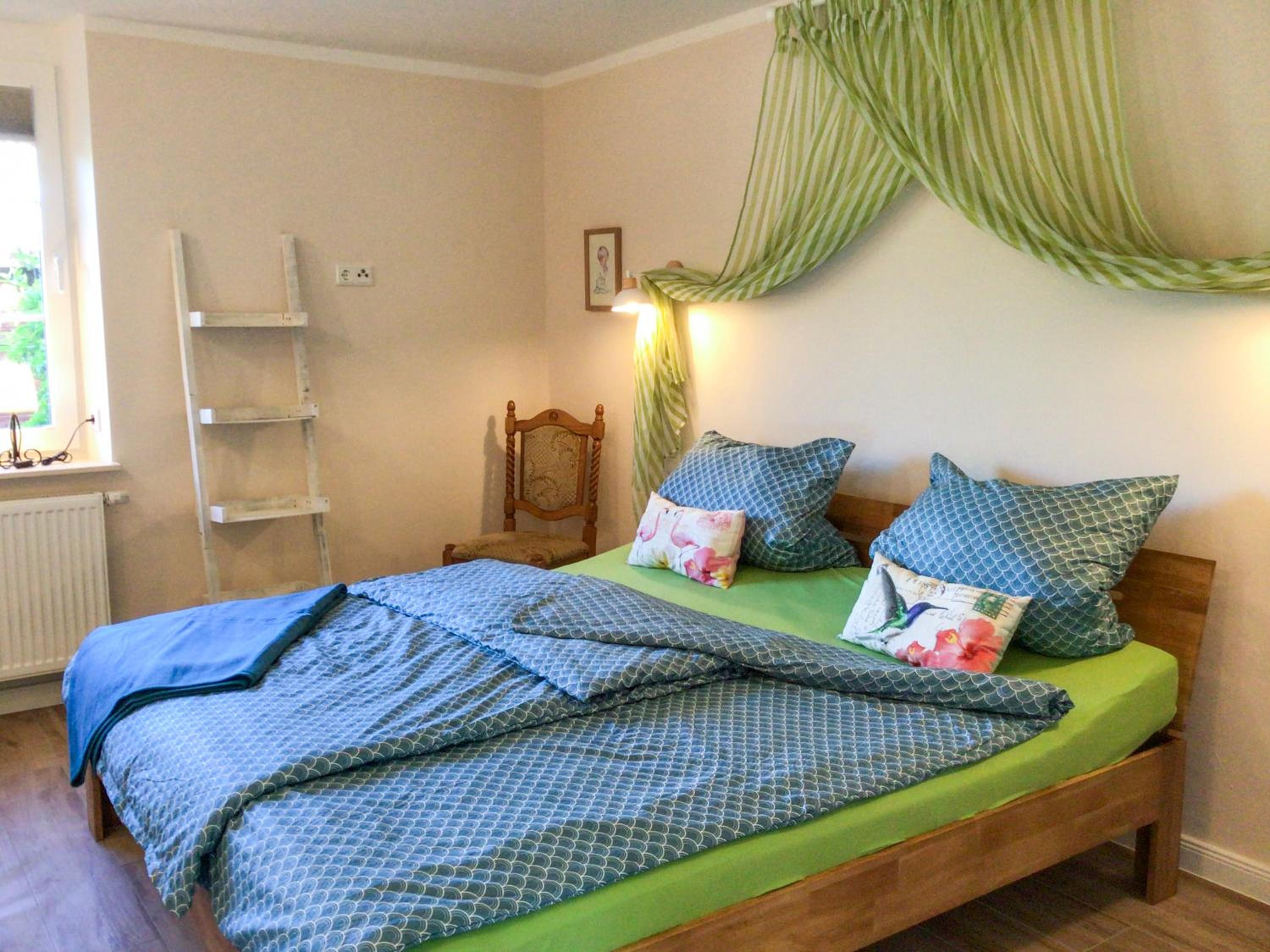 One-Bedroom Apartment photo 1
