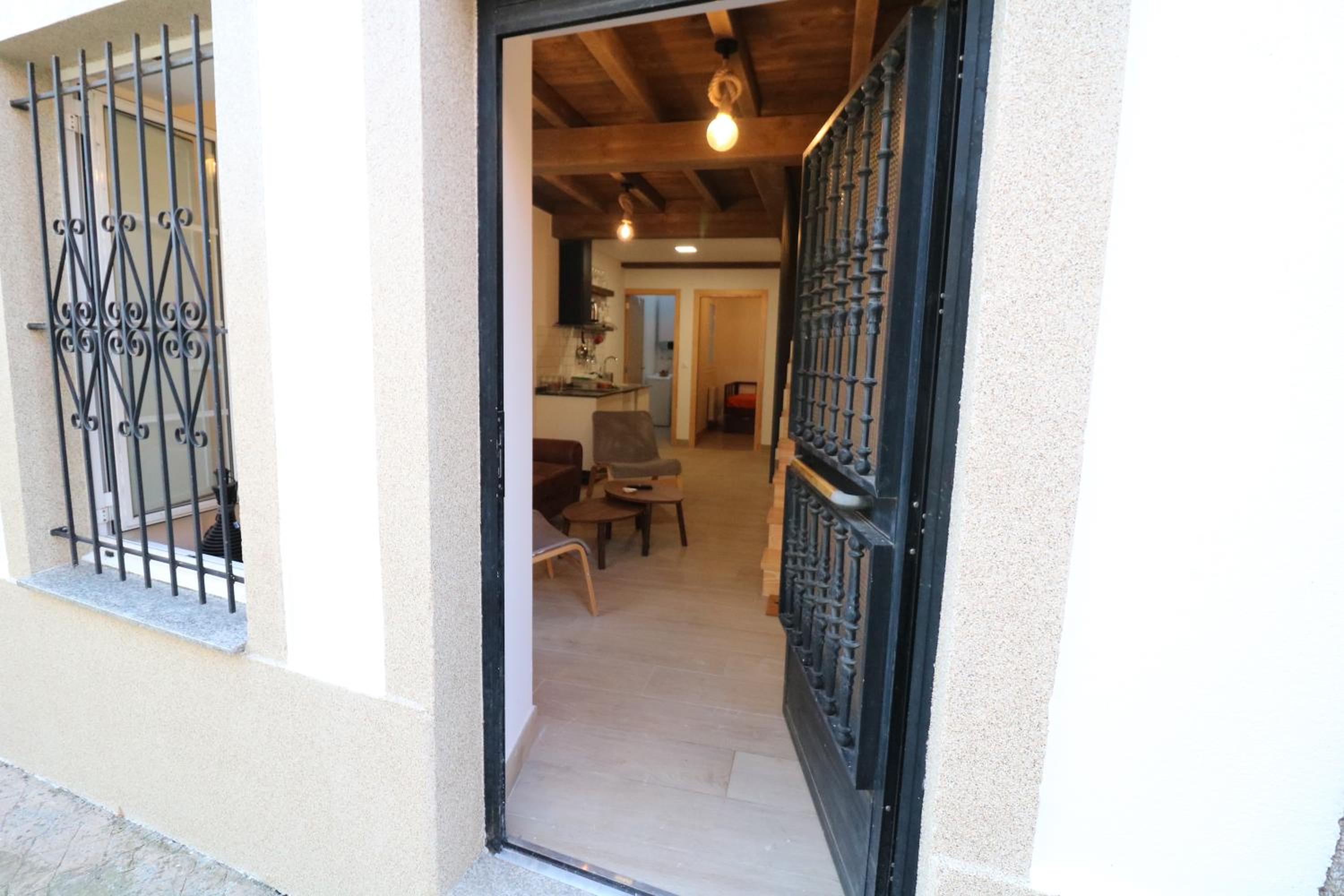 Three-Bedroom Apartment - Photo 11