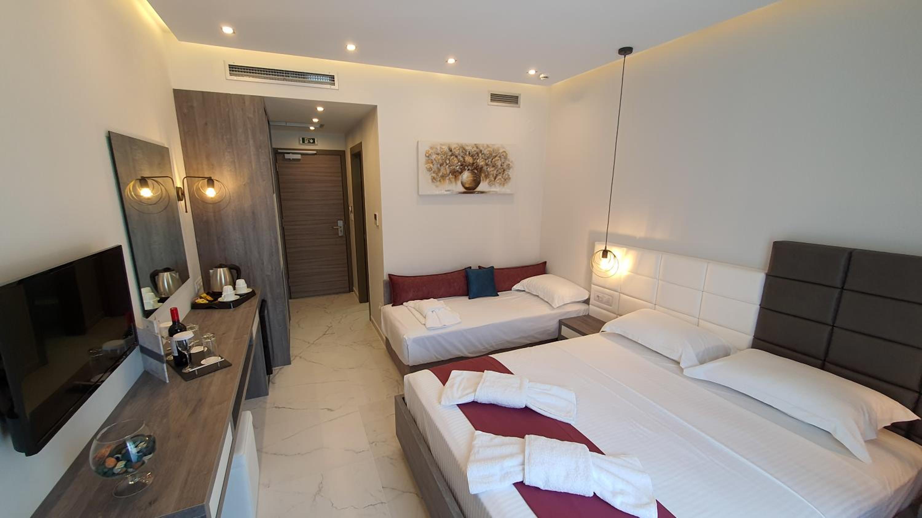 Superior Triple Room - Photo 2