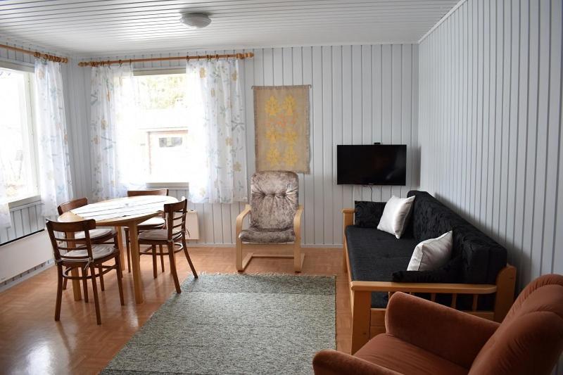 One-Bedroom Cottage with Sauna photo 1