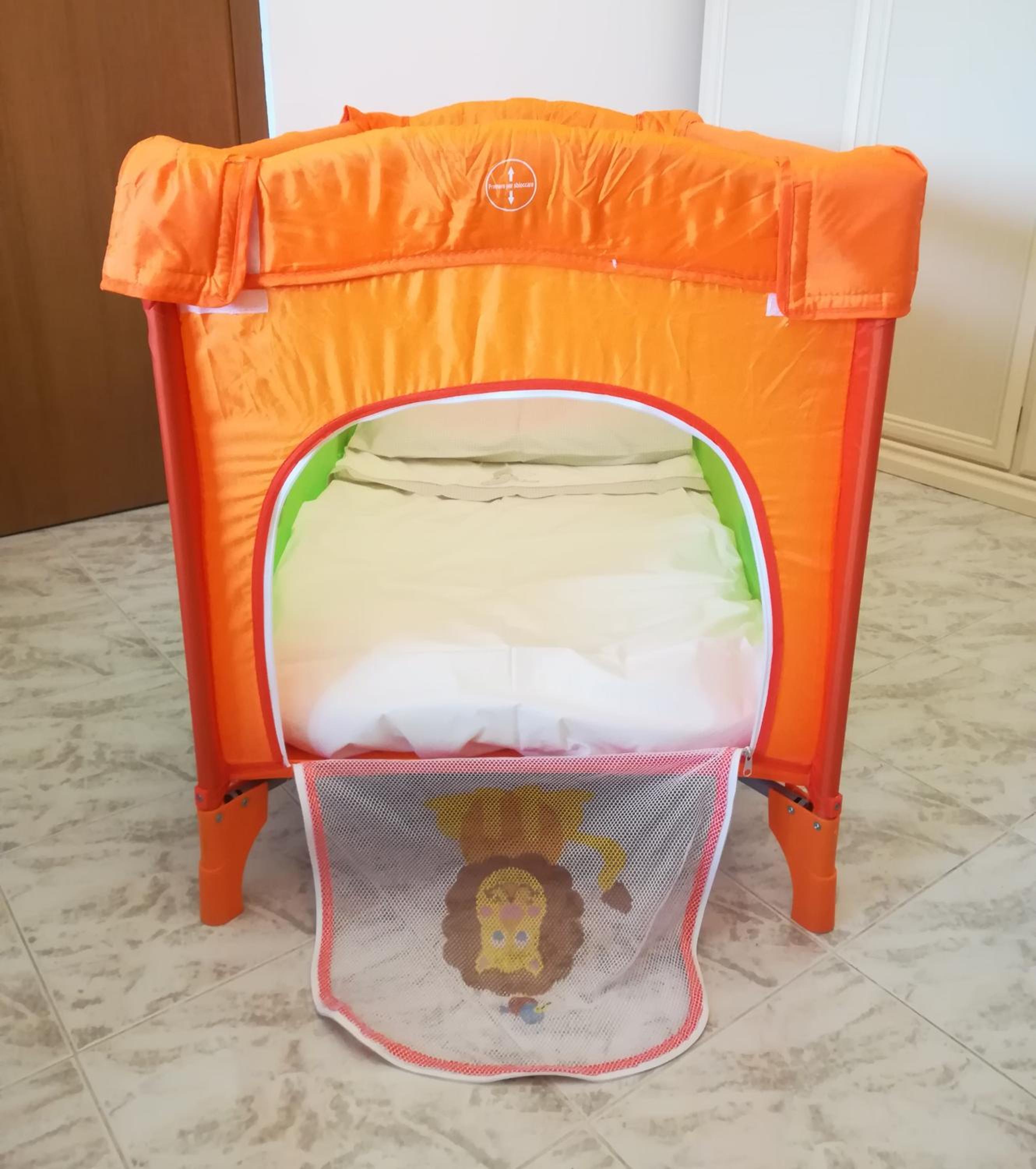 Deluxe Double Room (2 Adults + 1 Child) with Private External Bathroom