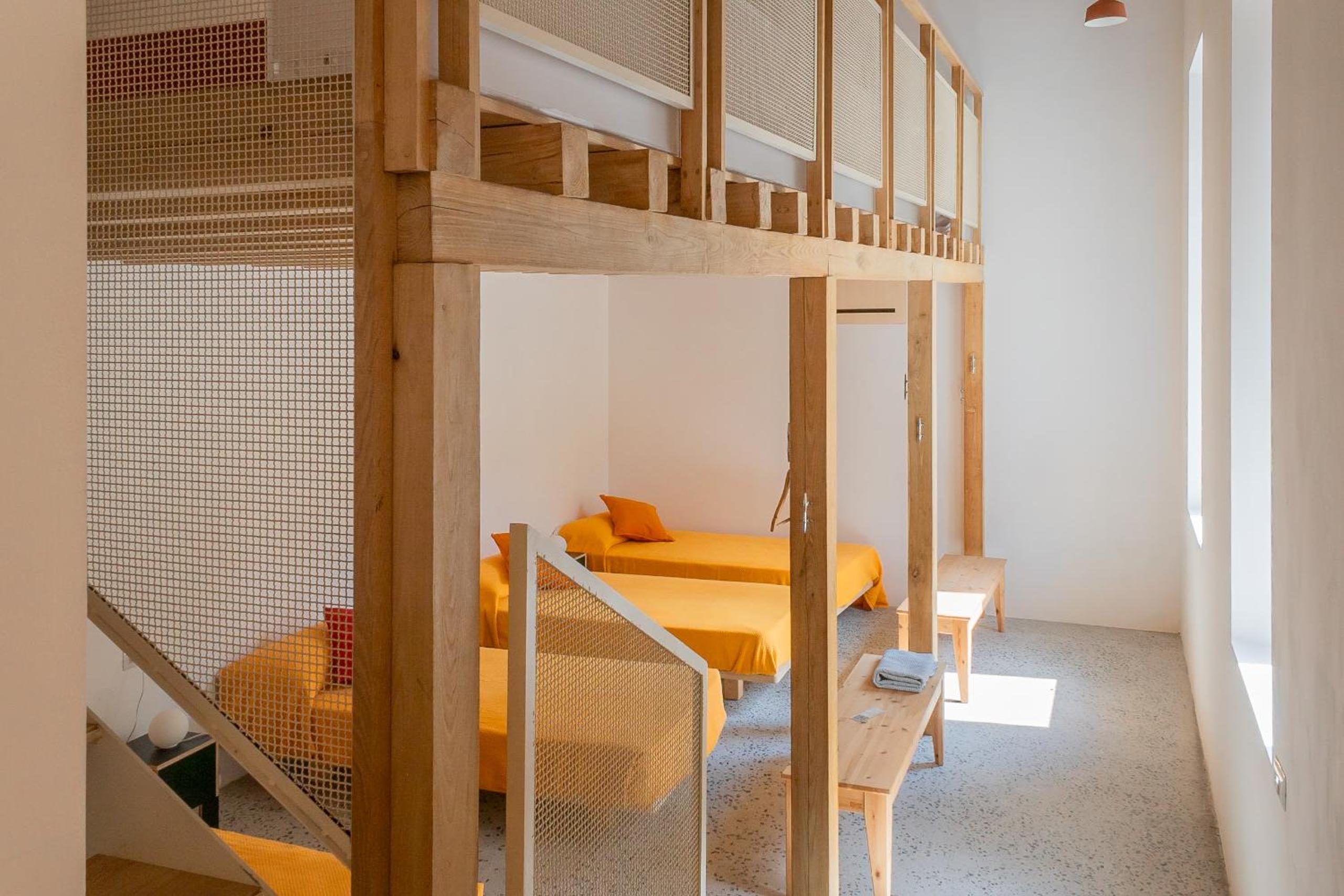 Single Bed in Dormitory Room photo 2