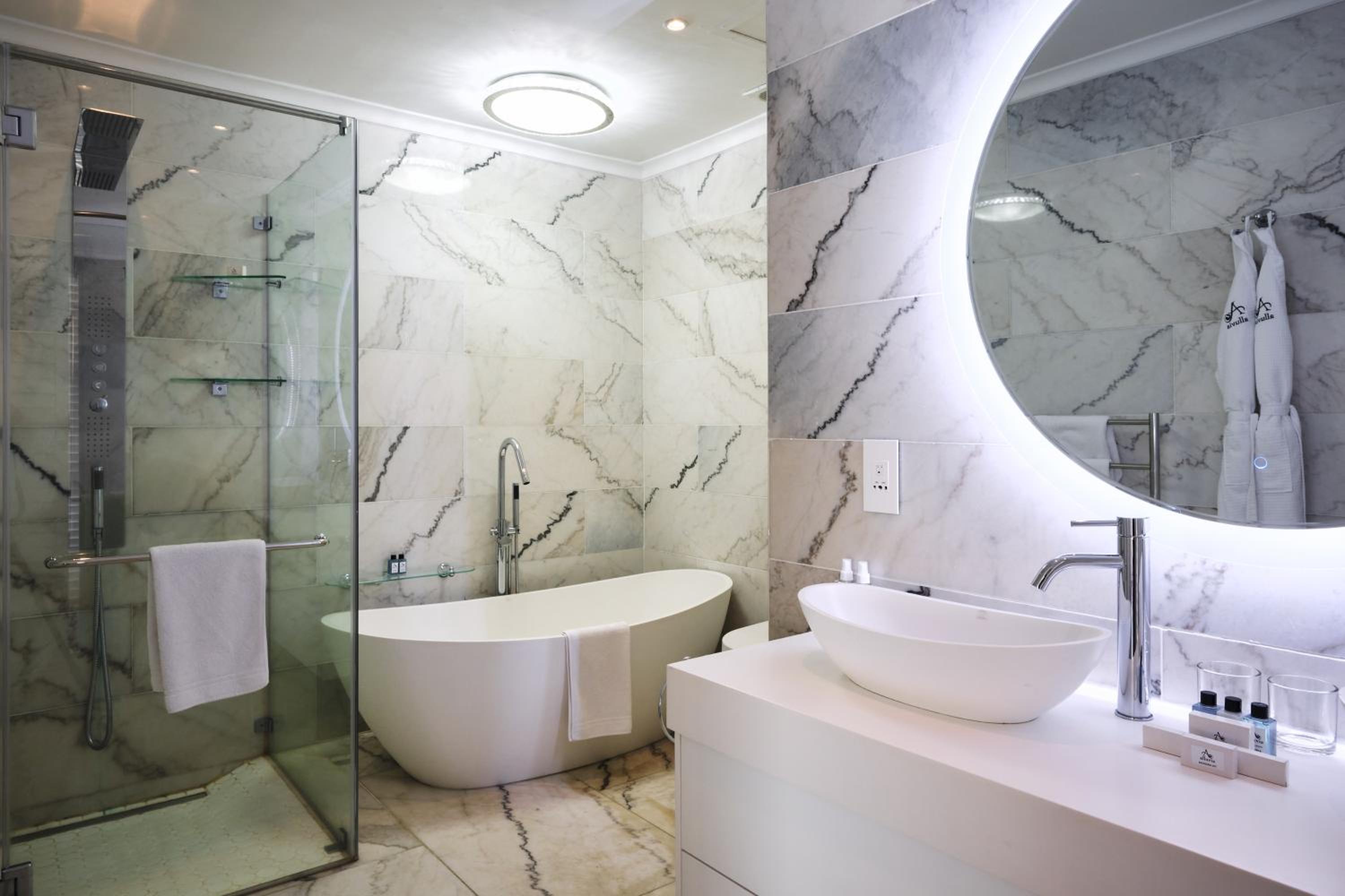 Premier Suite - Photo 4