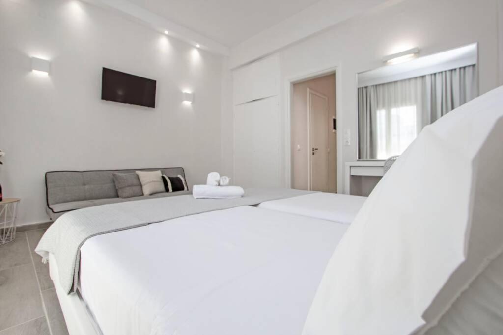 One-Bedroom Apartment - Photo 14