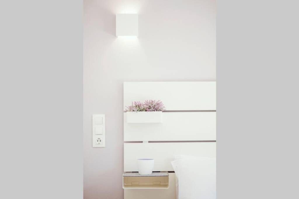 One-Bedroom Apartment - Photo 17