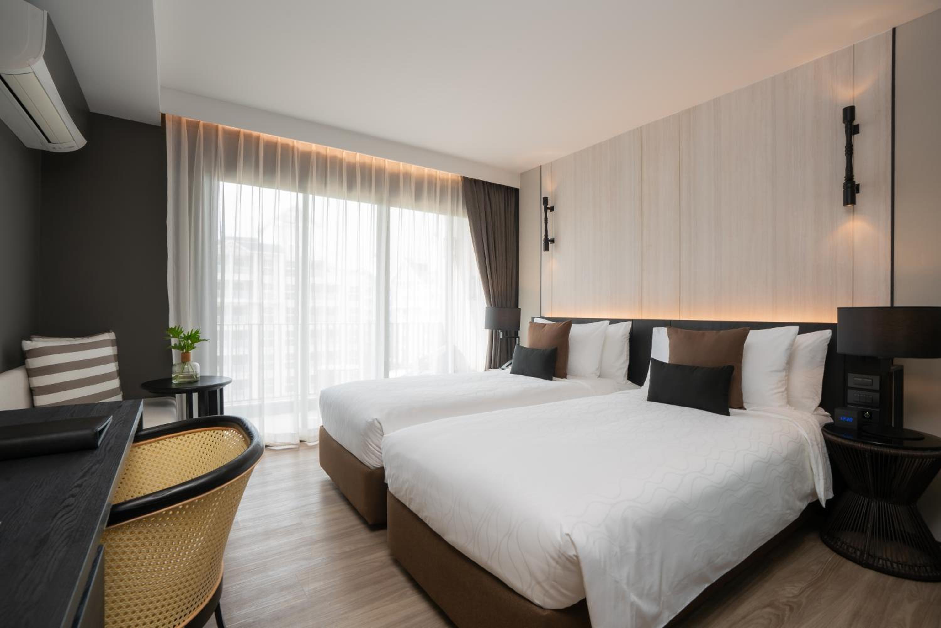 Deluxe Twin Room - Photo 1