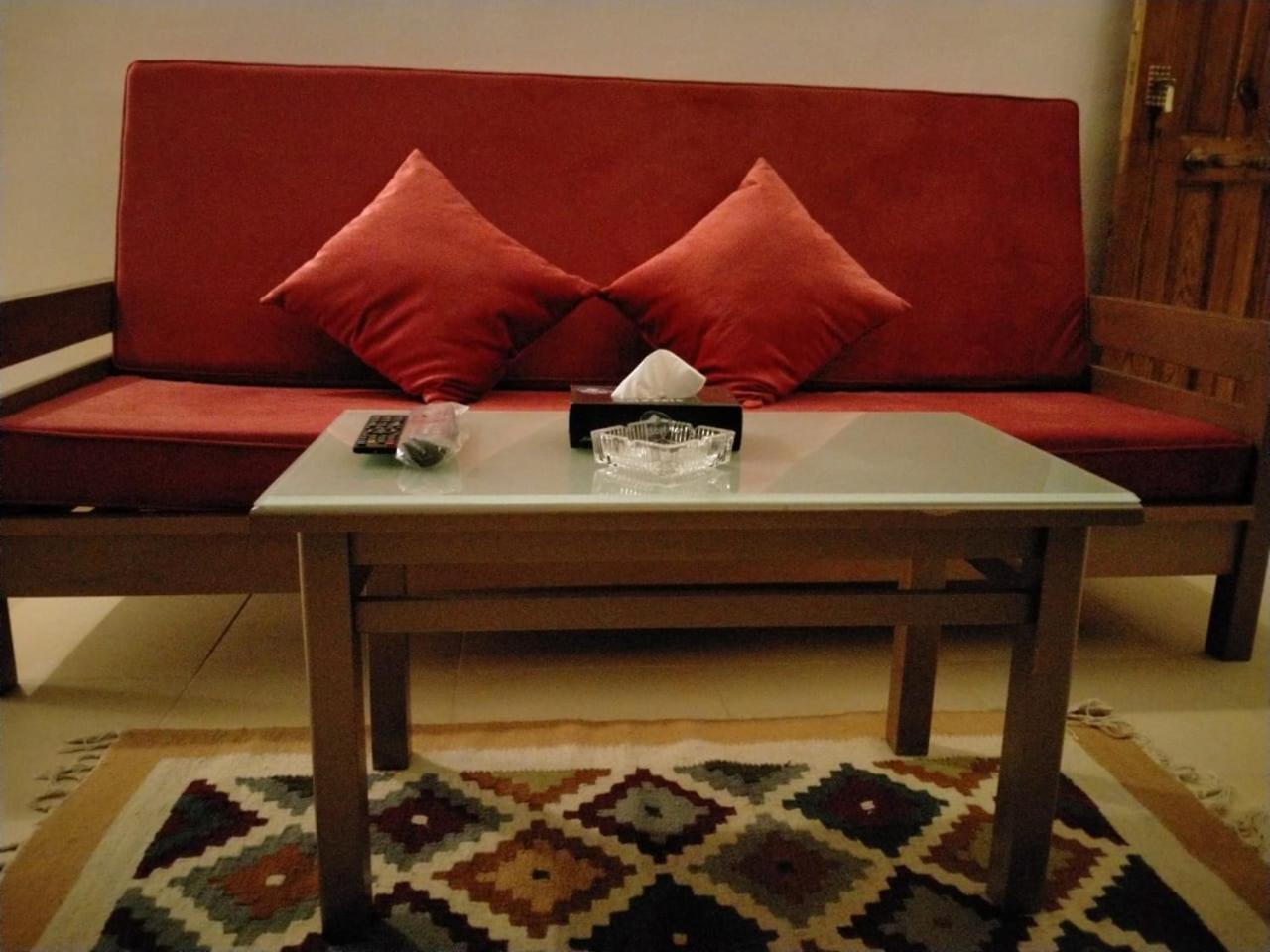 King Studio with Sofa Bed