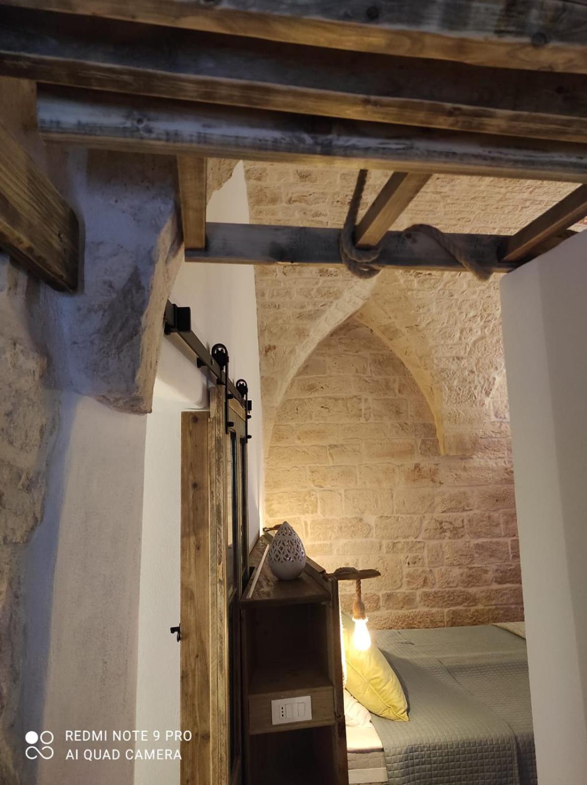 Suite - Photo 15