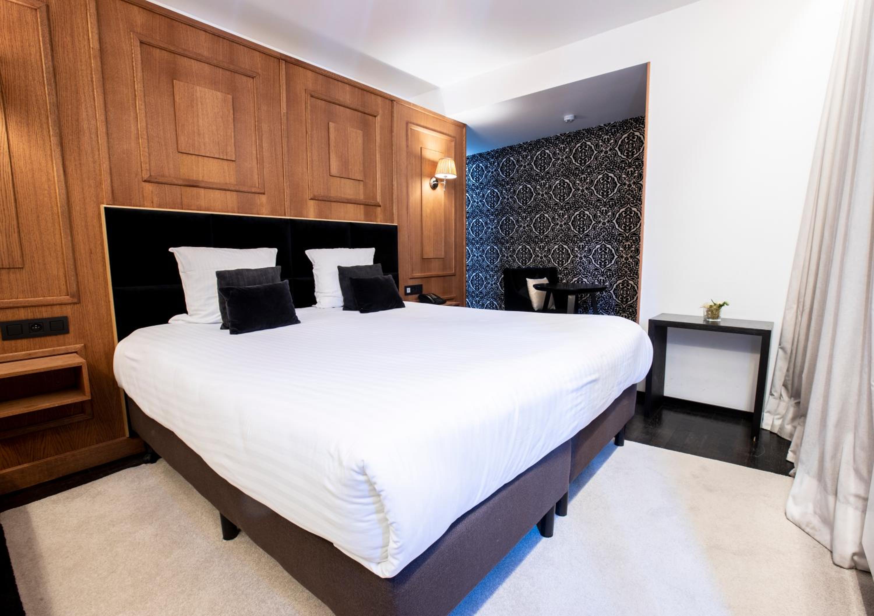 Superior Double Room With Balcony
