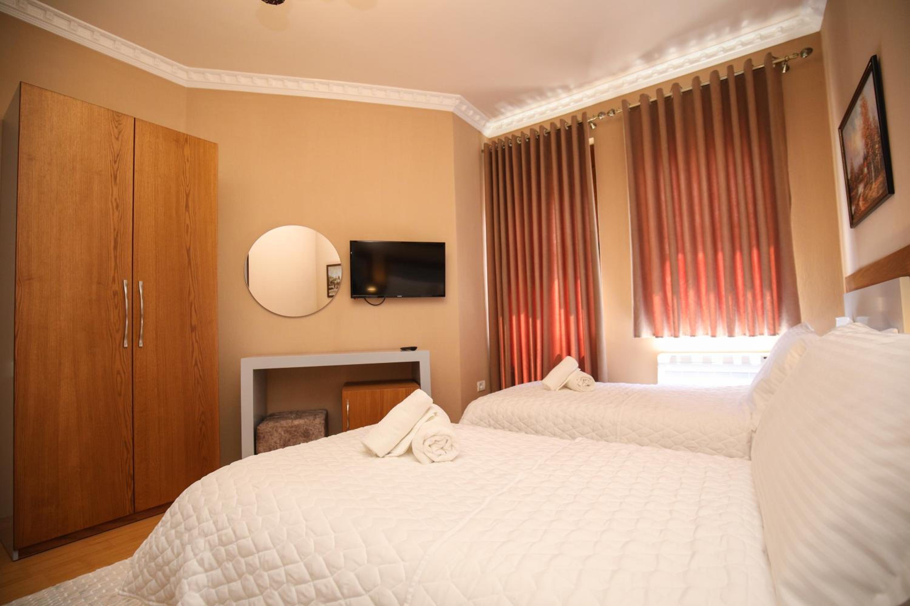 Villa photo 3