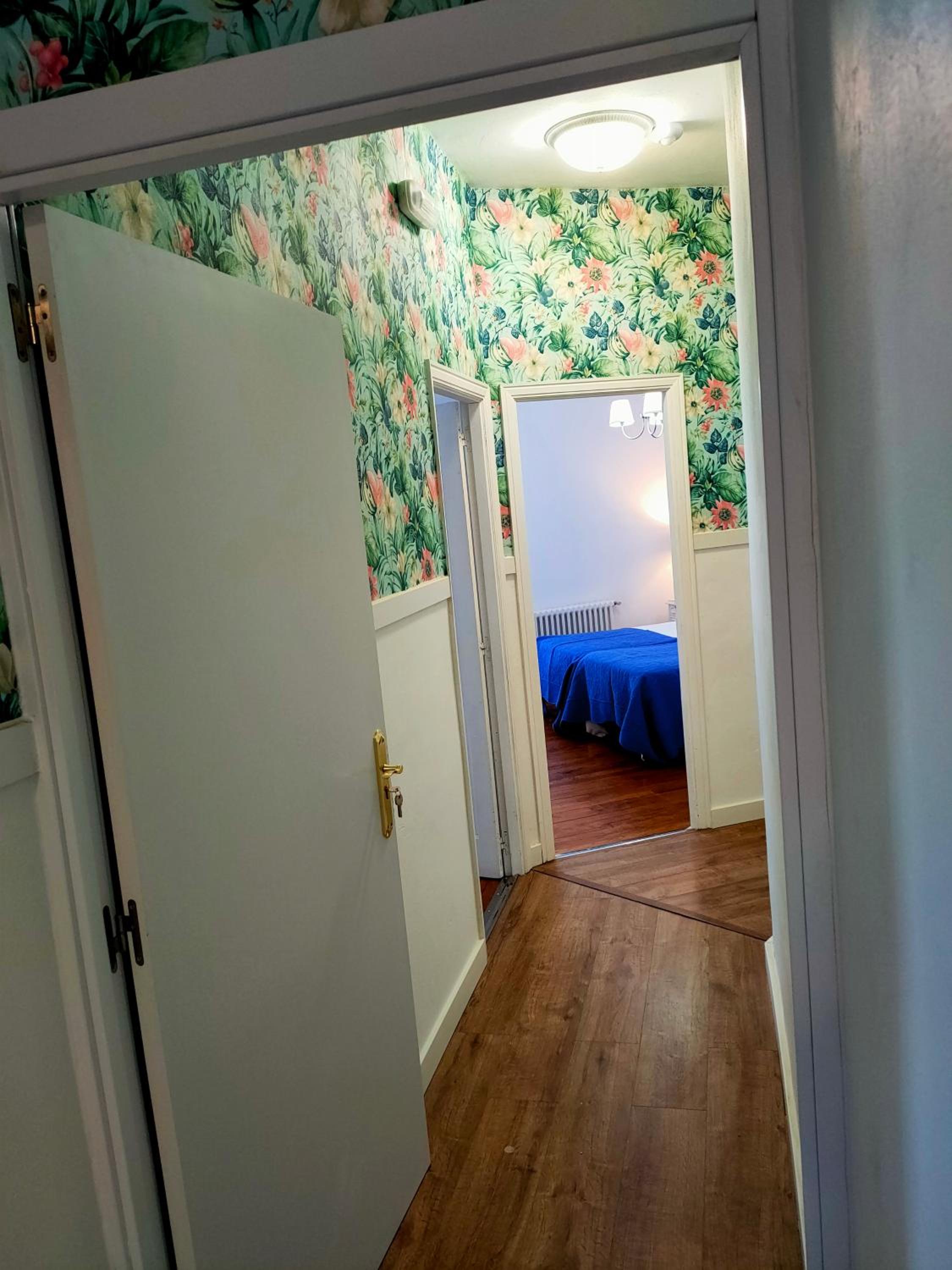 Family Double Room - Photo 7