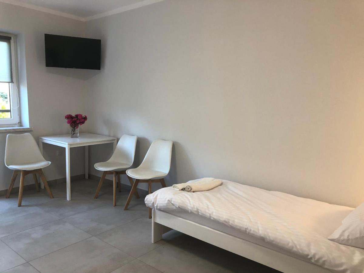 Quadruple Room - Photo 11