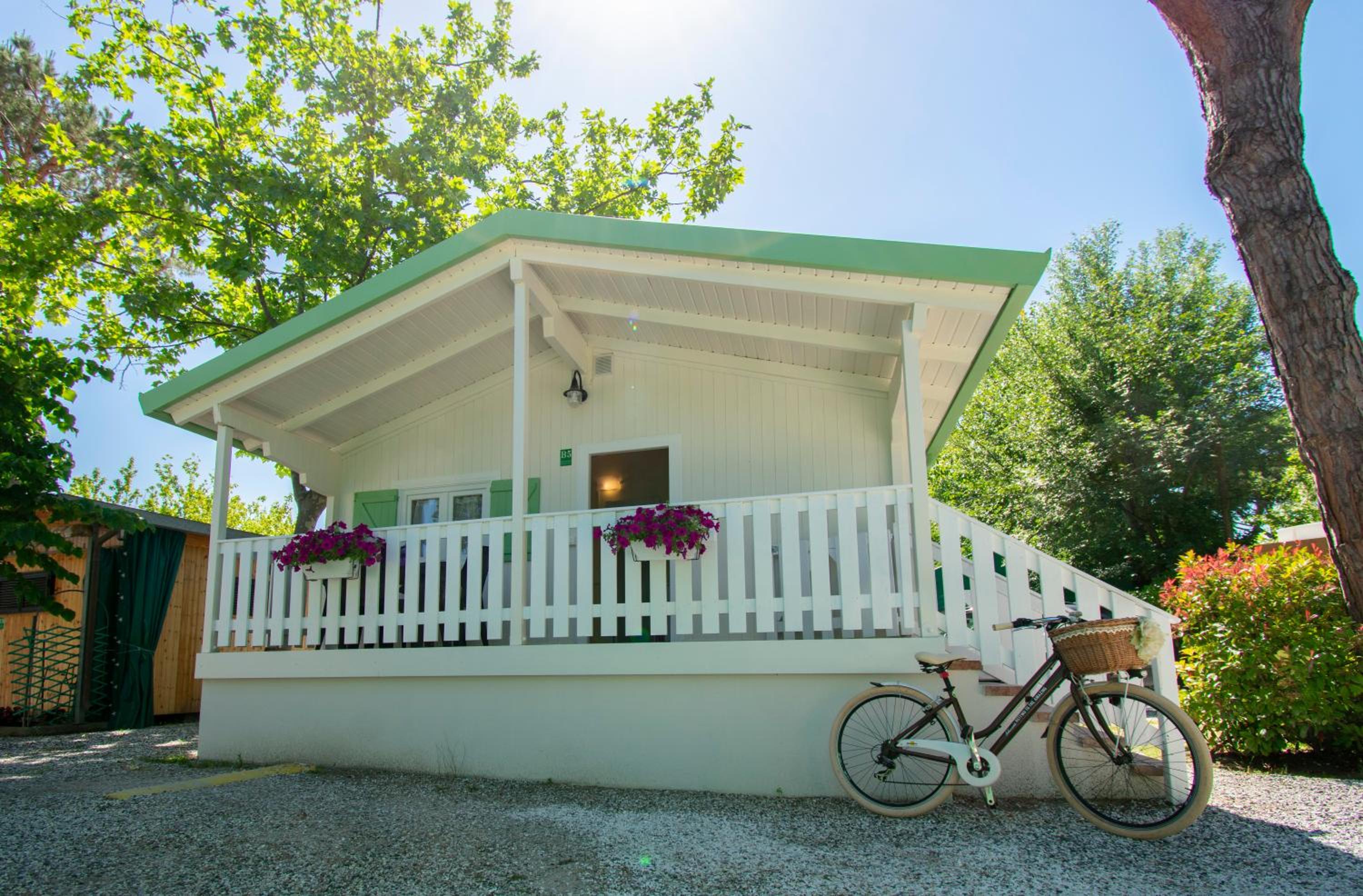 Bungalow photo 1