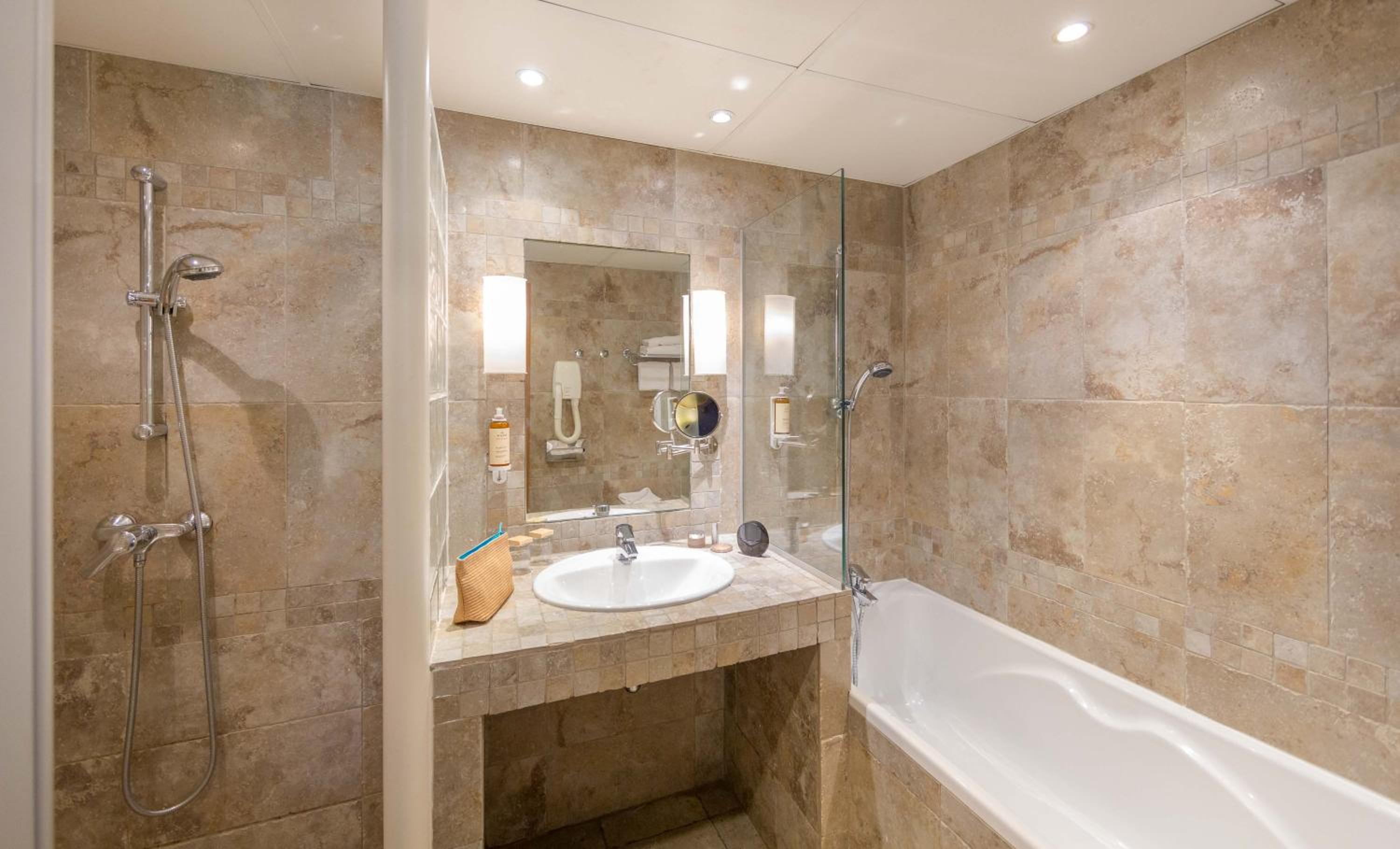 Classic Double Room with Garden View