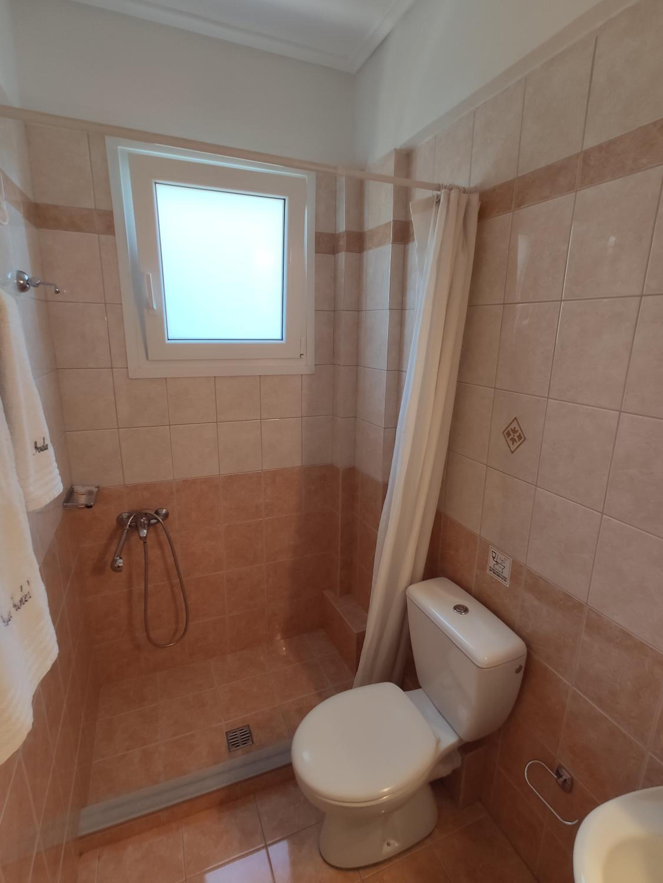 Studio with Sea View (2 Adults) - Photo 9