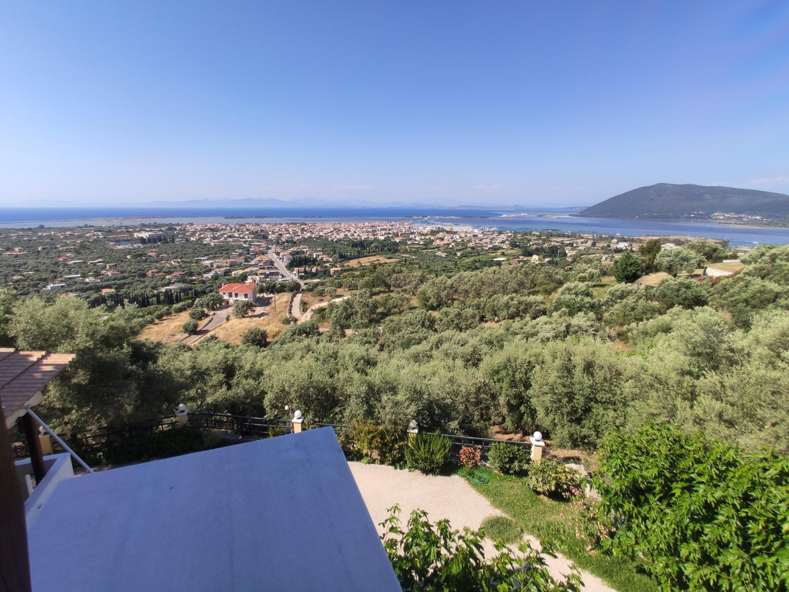 Studio with Sea View (2 Adults) - Photo 8