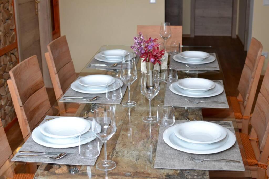 Three-Bedroom Apartment - Photo 10