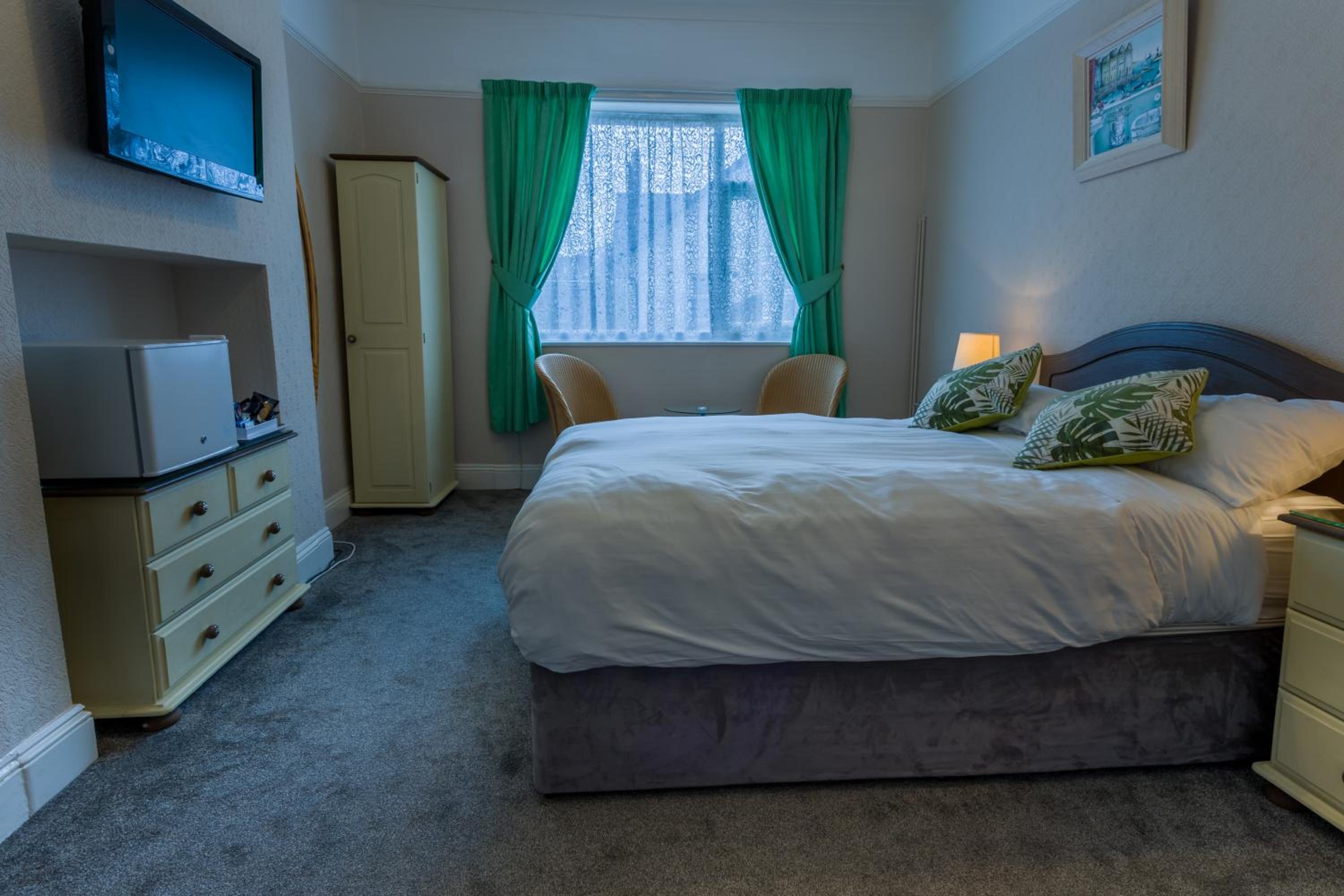 Double Room - Photo 18