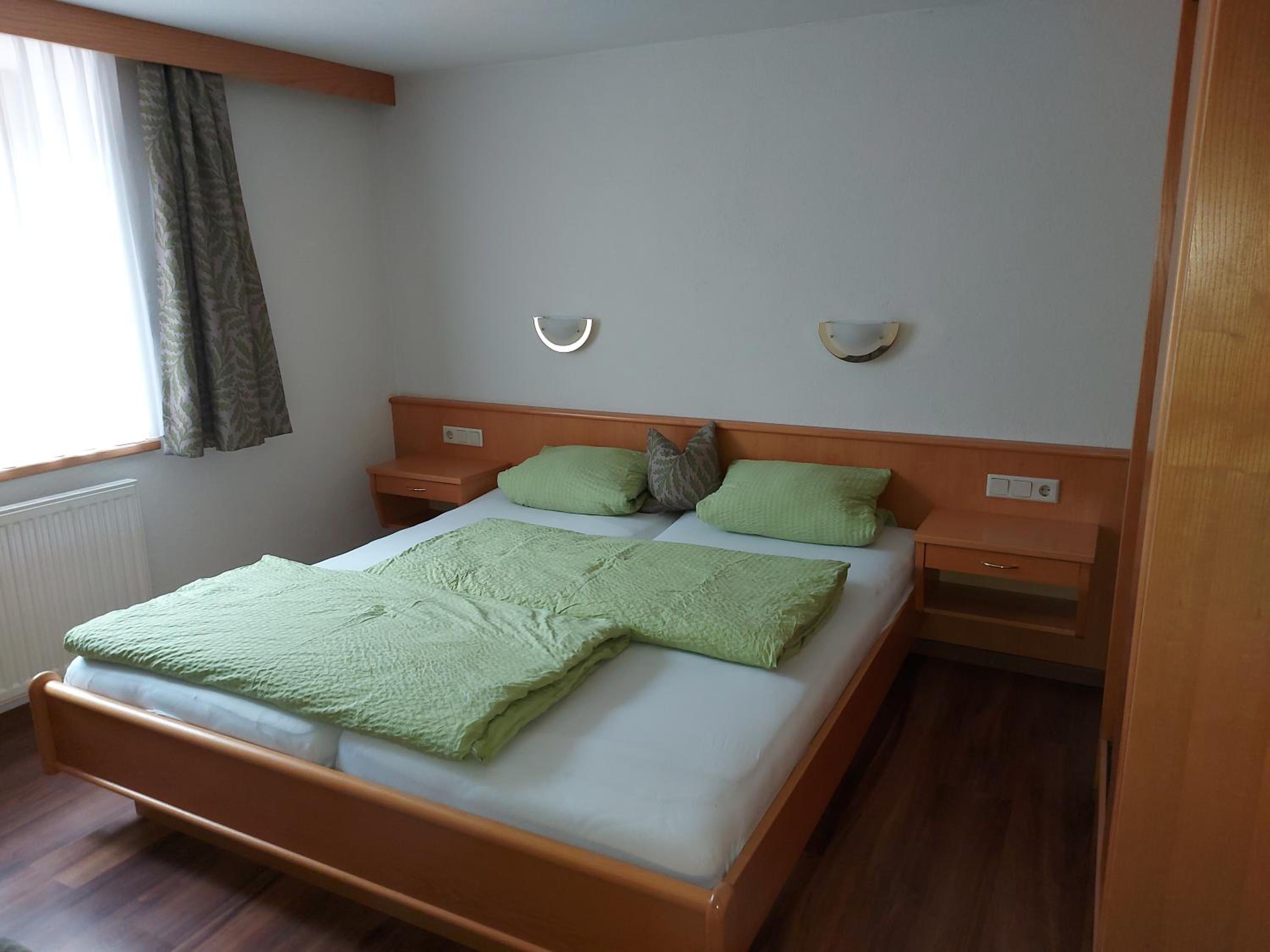 Apartment photo 2