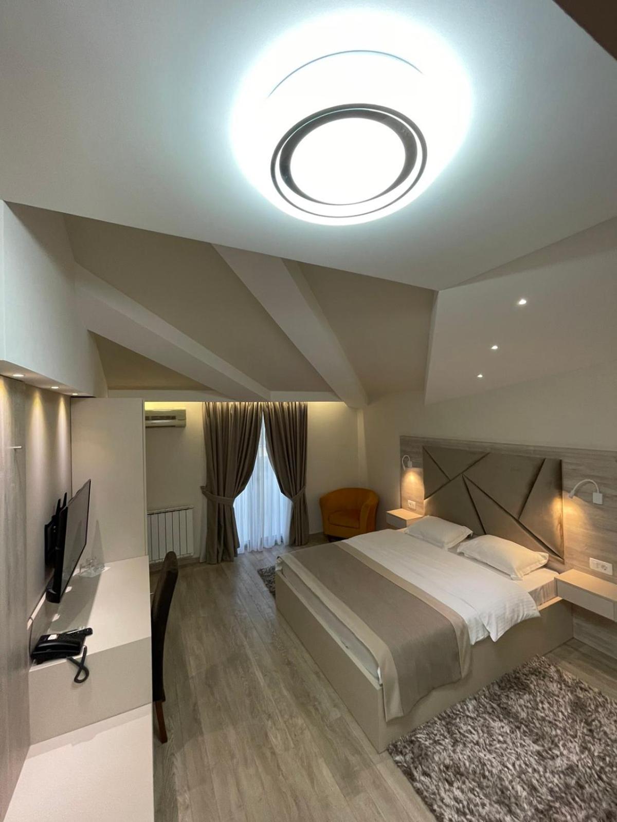 Double Room with Balcony photo 3