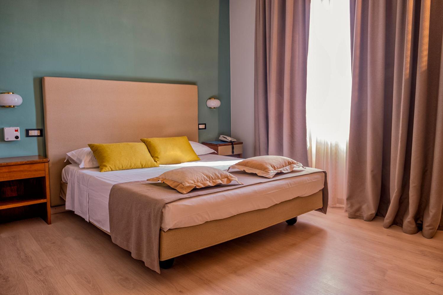 Triple Room - Photo 1