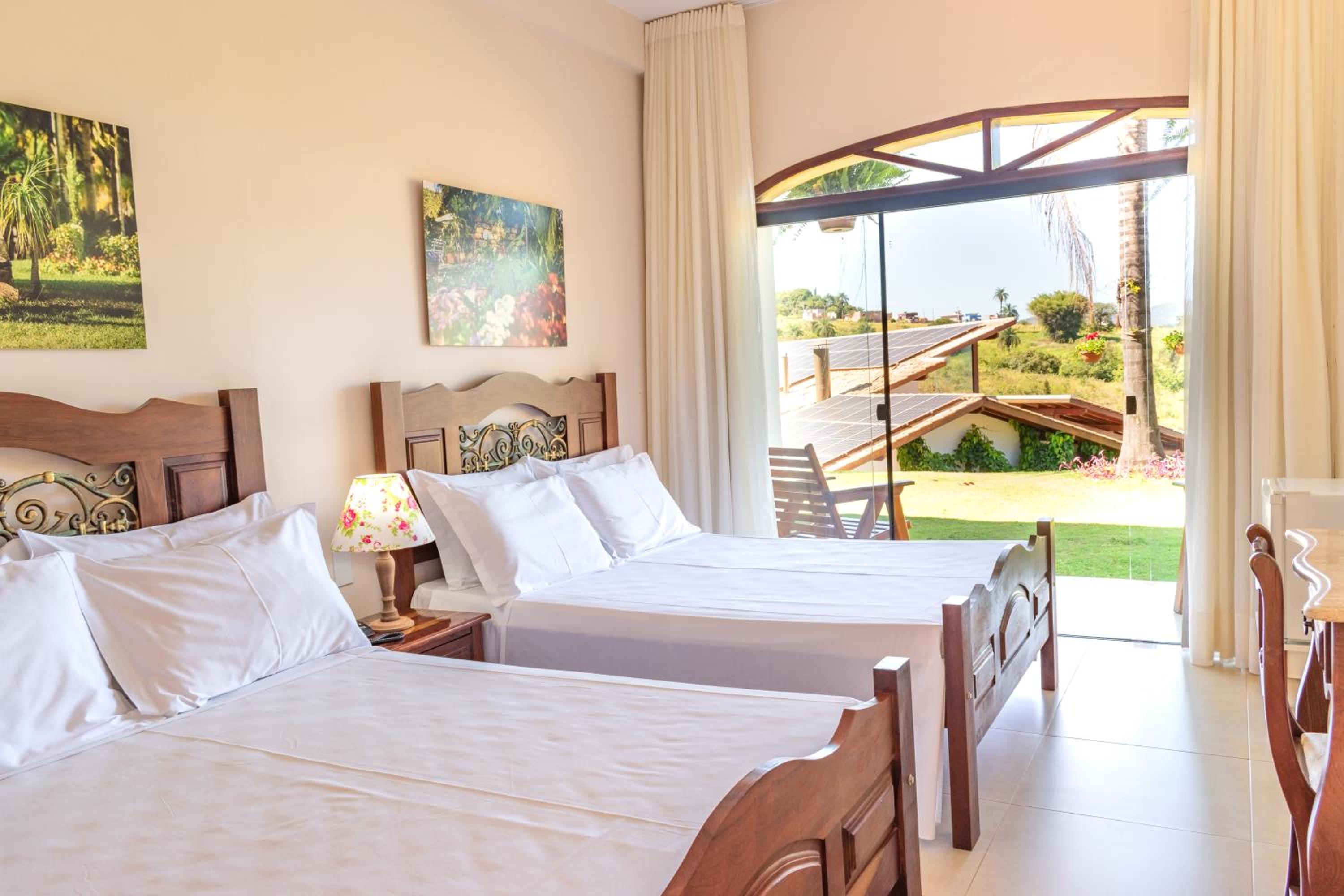 Deluxe Queen Room with Two Queen Beds photo 1