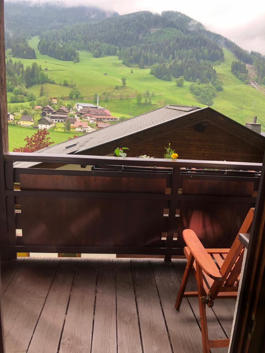 Studio Apartment with Balcony photo 2