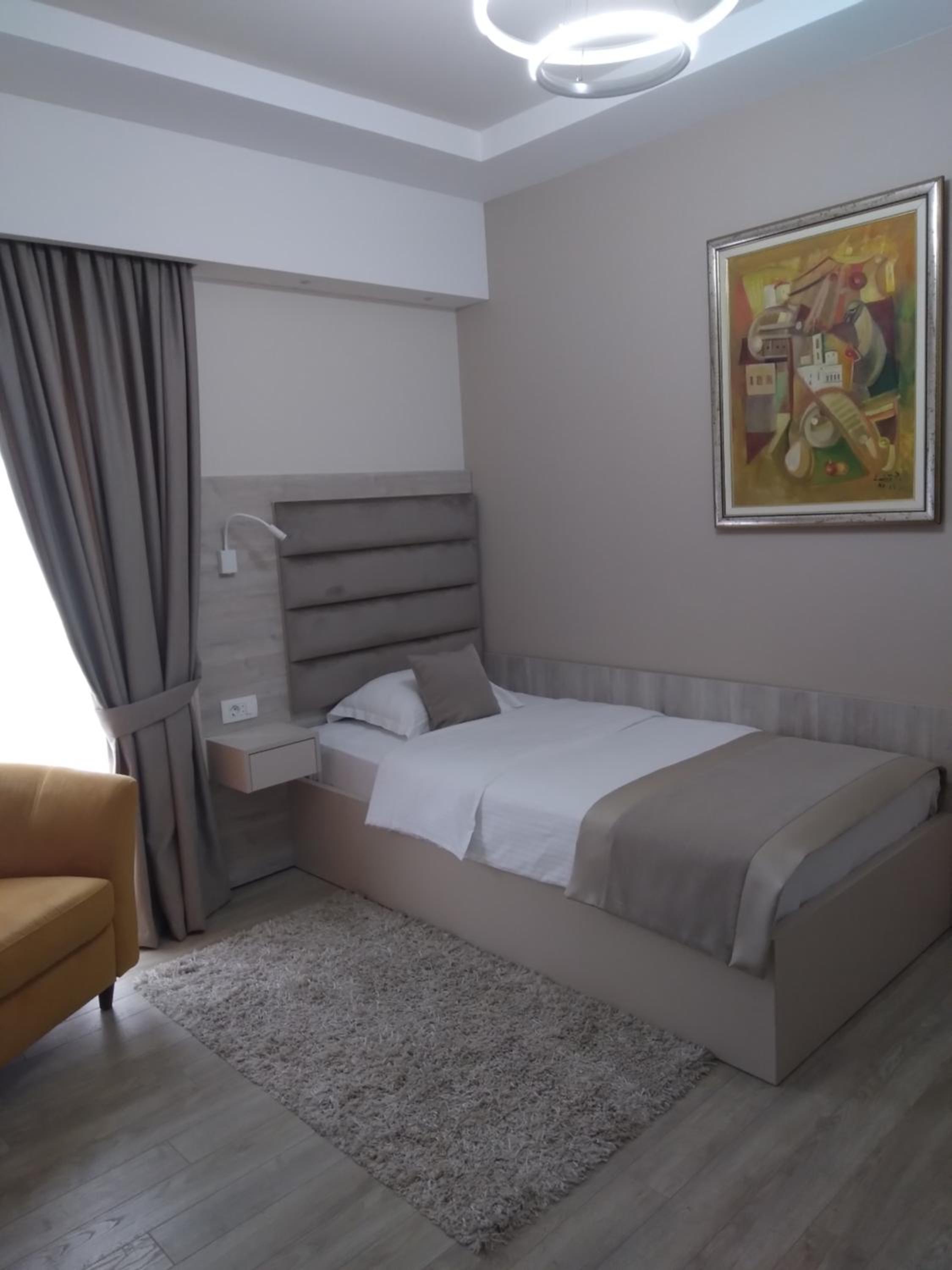 Single Room photo 2
