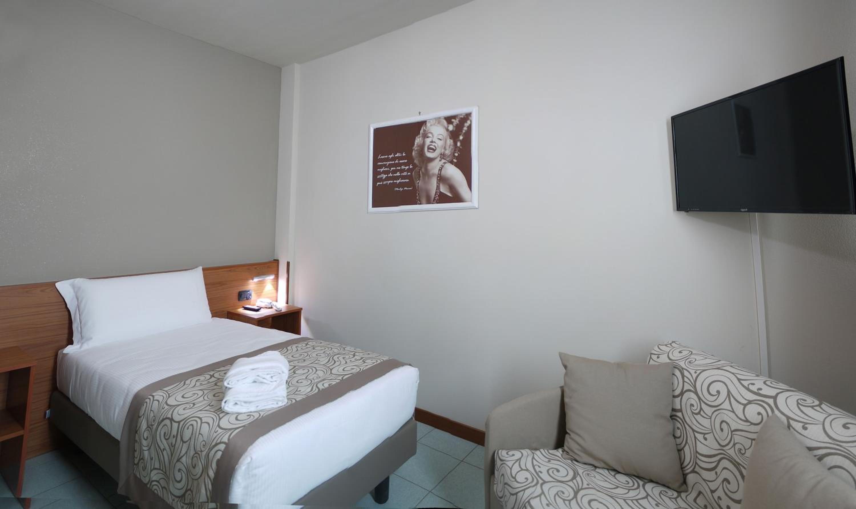 Superior Single Room photo 3