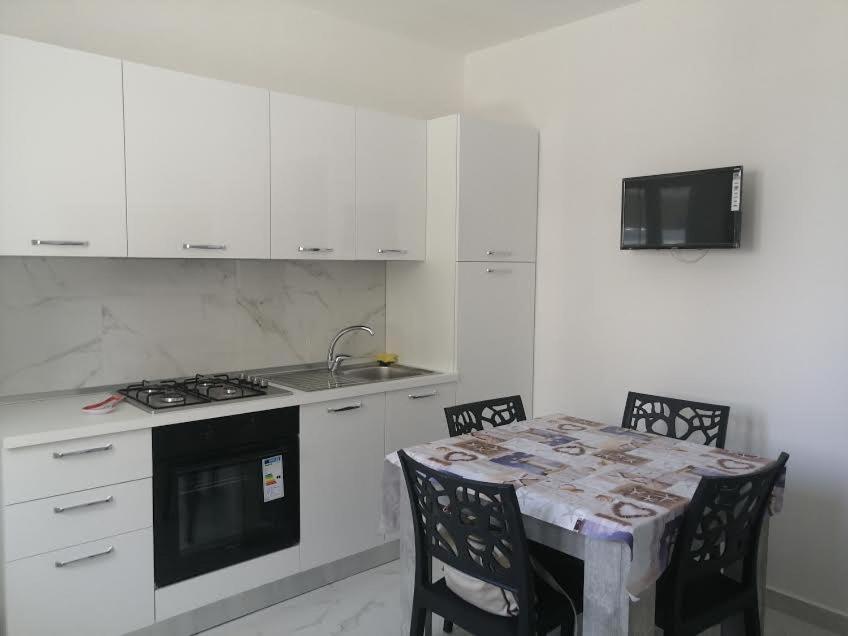 One-Bedroom Apartment - Photo 18