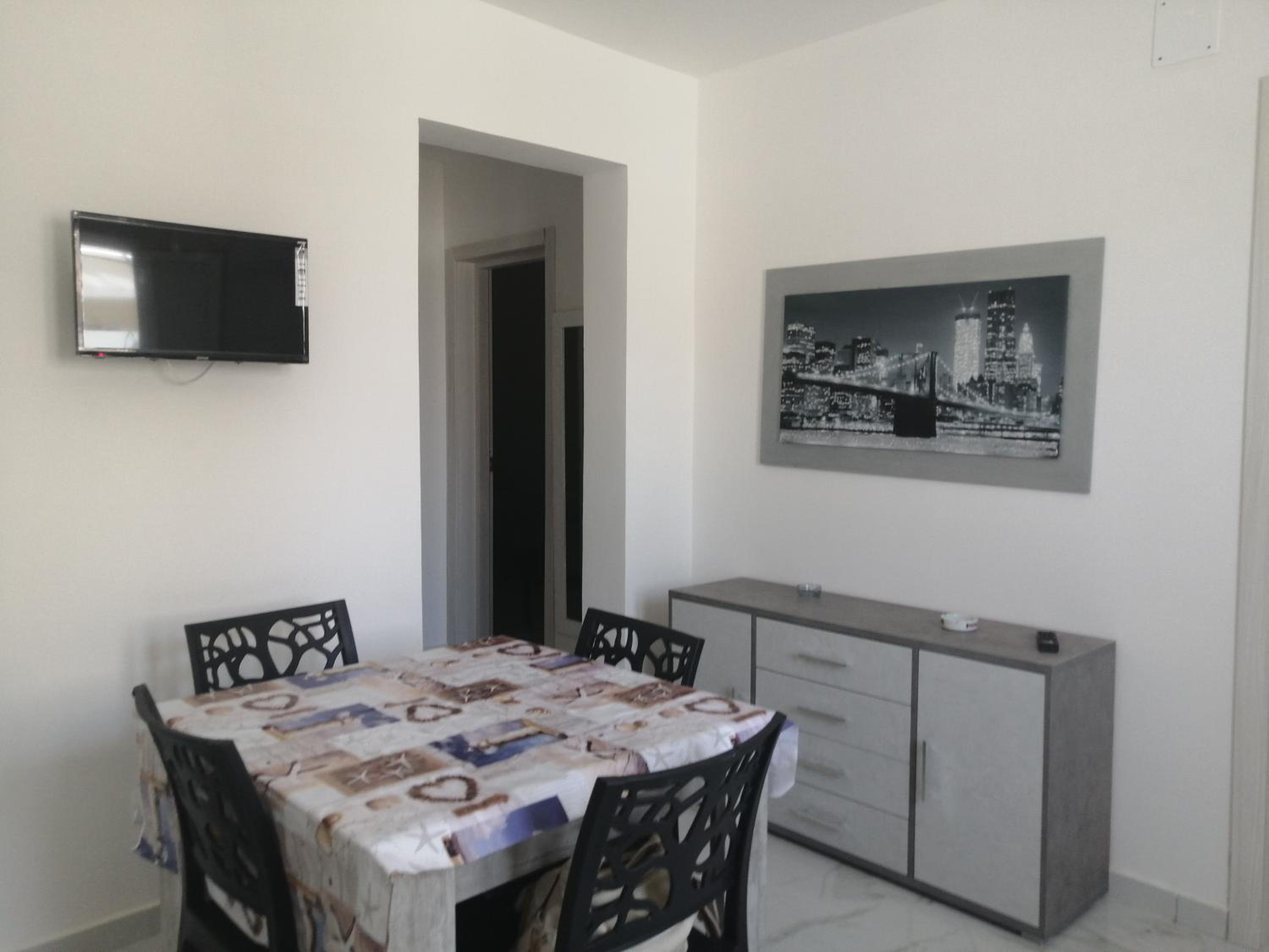 One-Bedroom Apartment - Photo 20