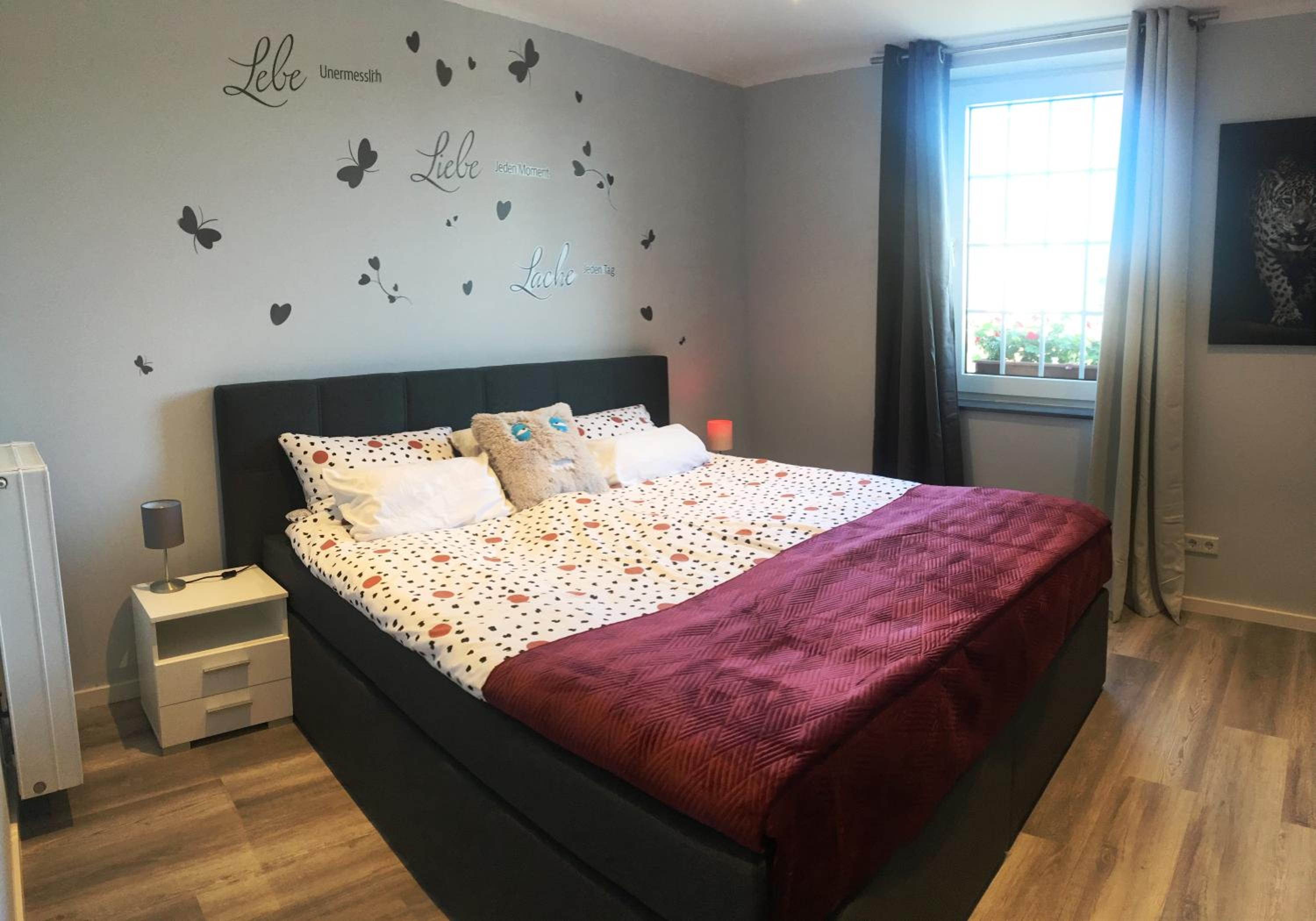 Double or Twin Room with Shared Bathroom photo 1