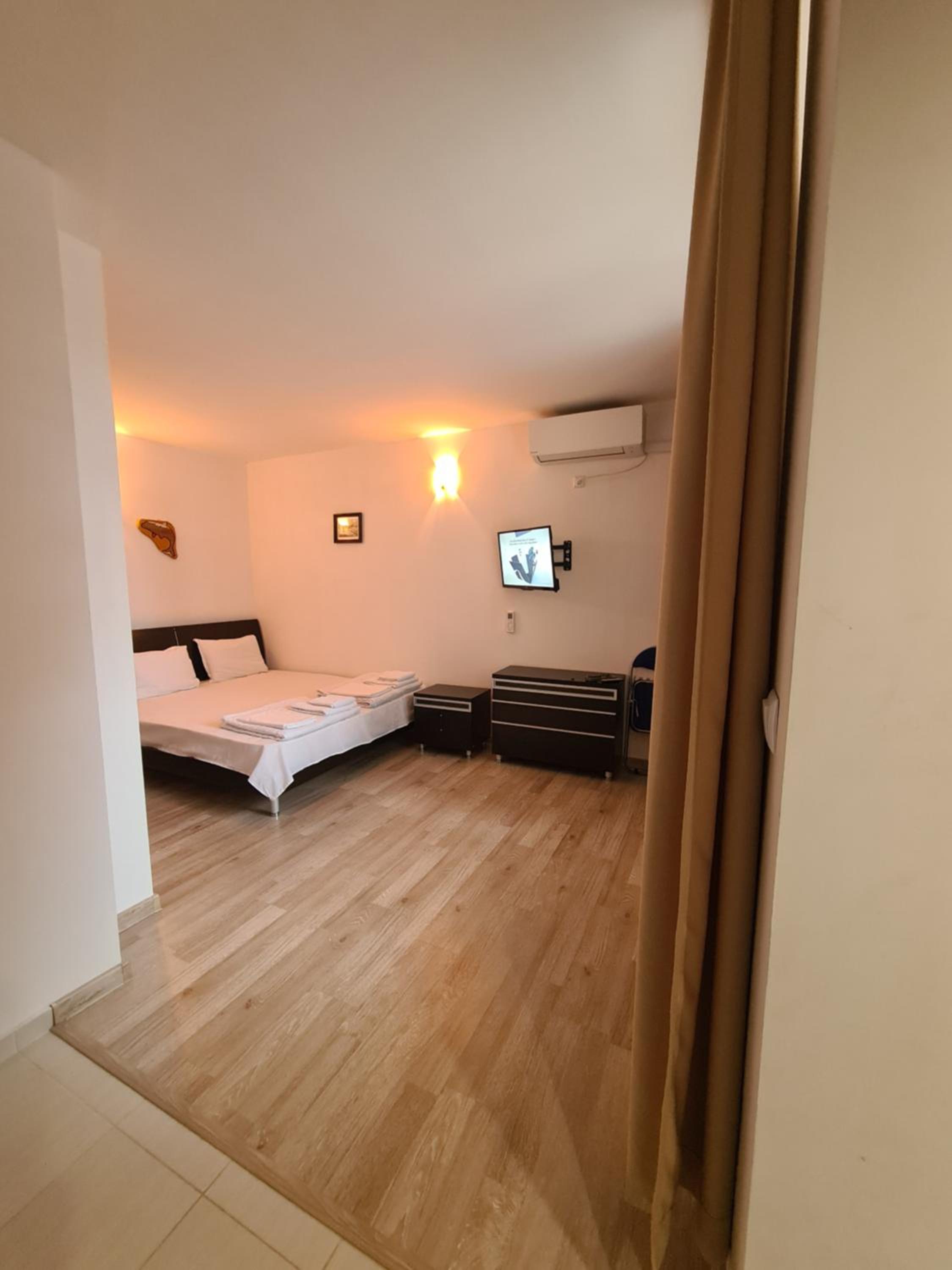 Large Double Room photo 1