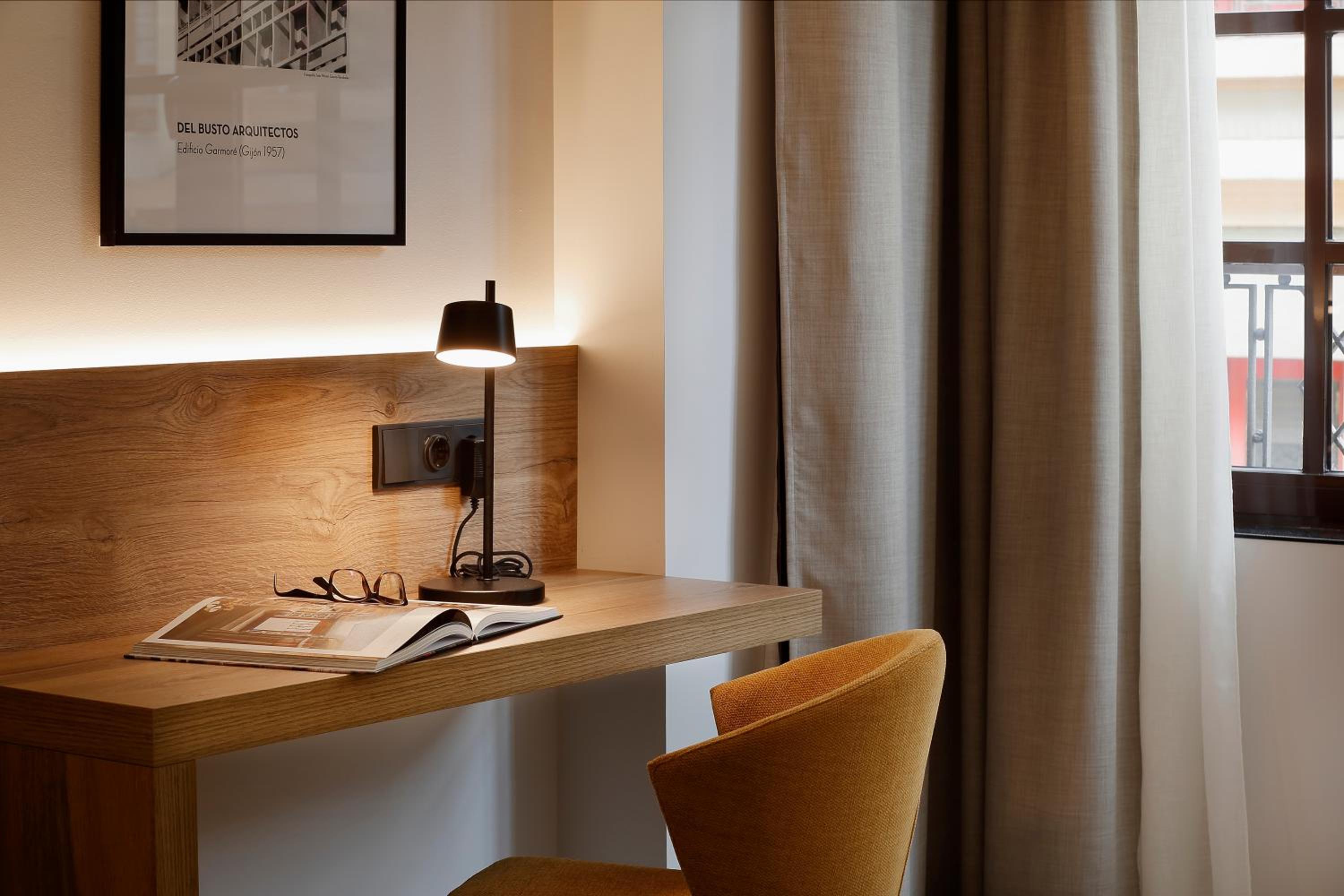 Standard Double or Twin Room - Photo 11