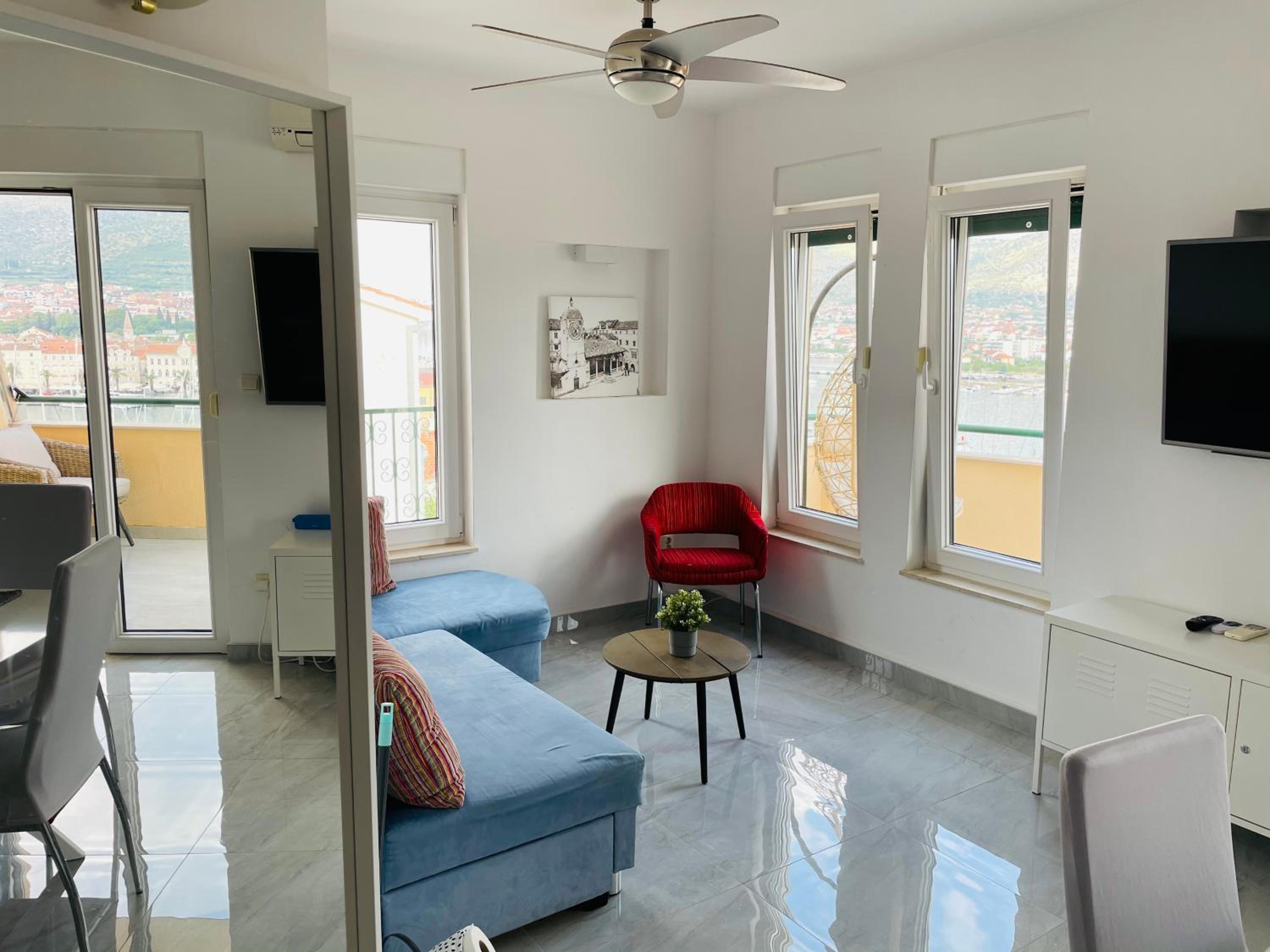 Apartment with Sea View